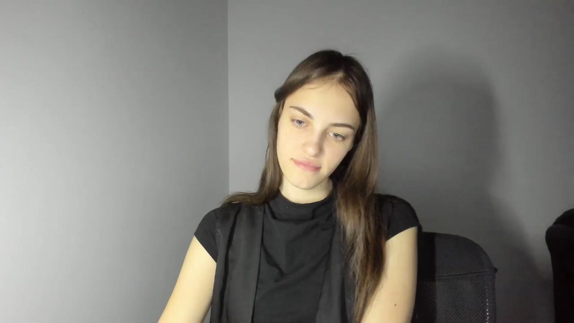 Gallery image thumbnail from Dashamoxy's myfreecams stream on, 02/26/2026, 16:00 image 9 of 20