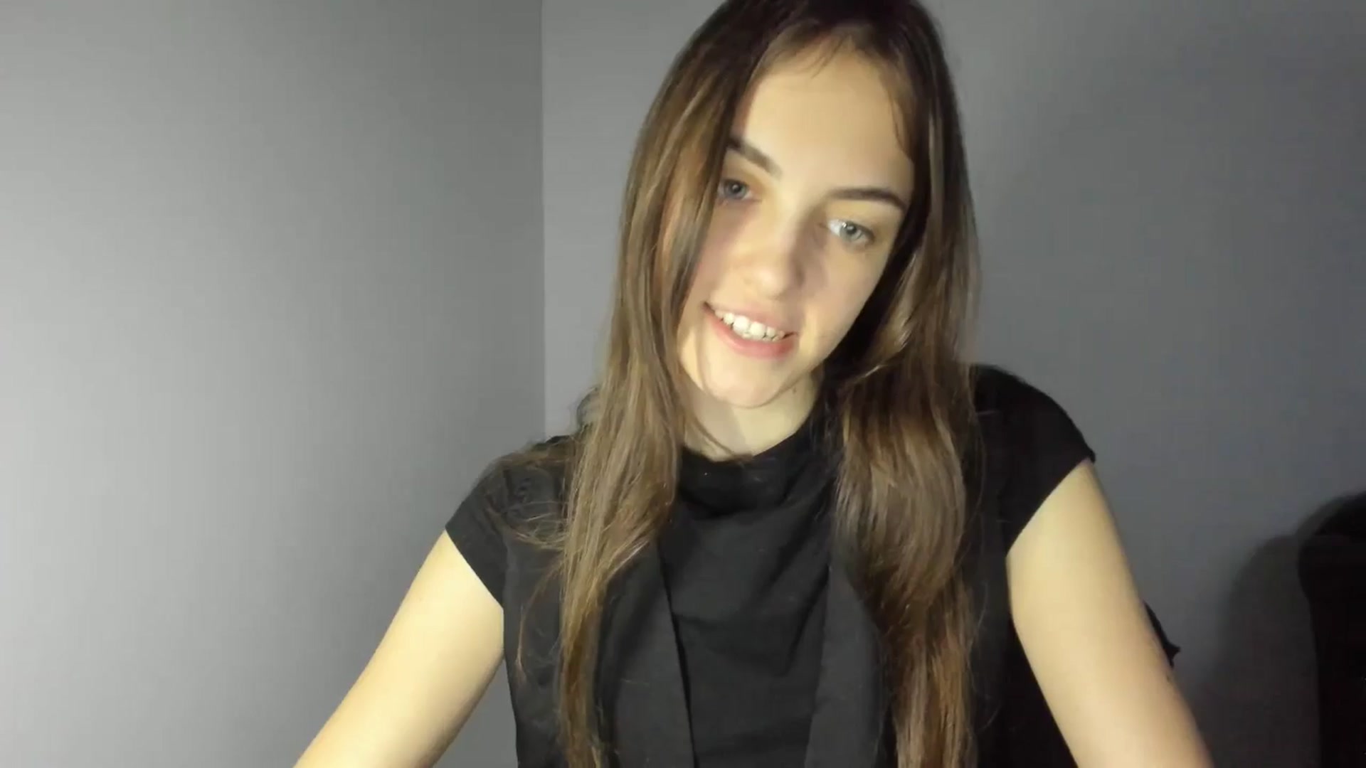 Gallery image thumbnail from Dashamoxy's myfreecams stream on, 02/26/2026, 16:00 image 13 of 20