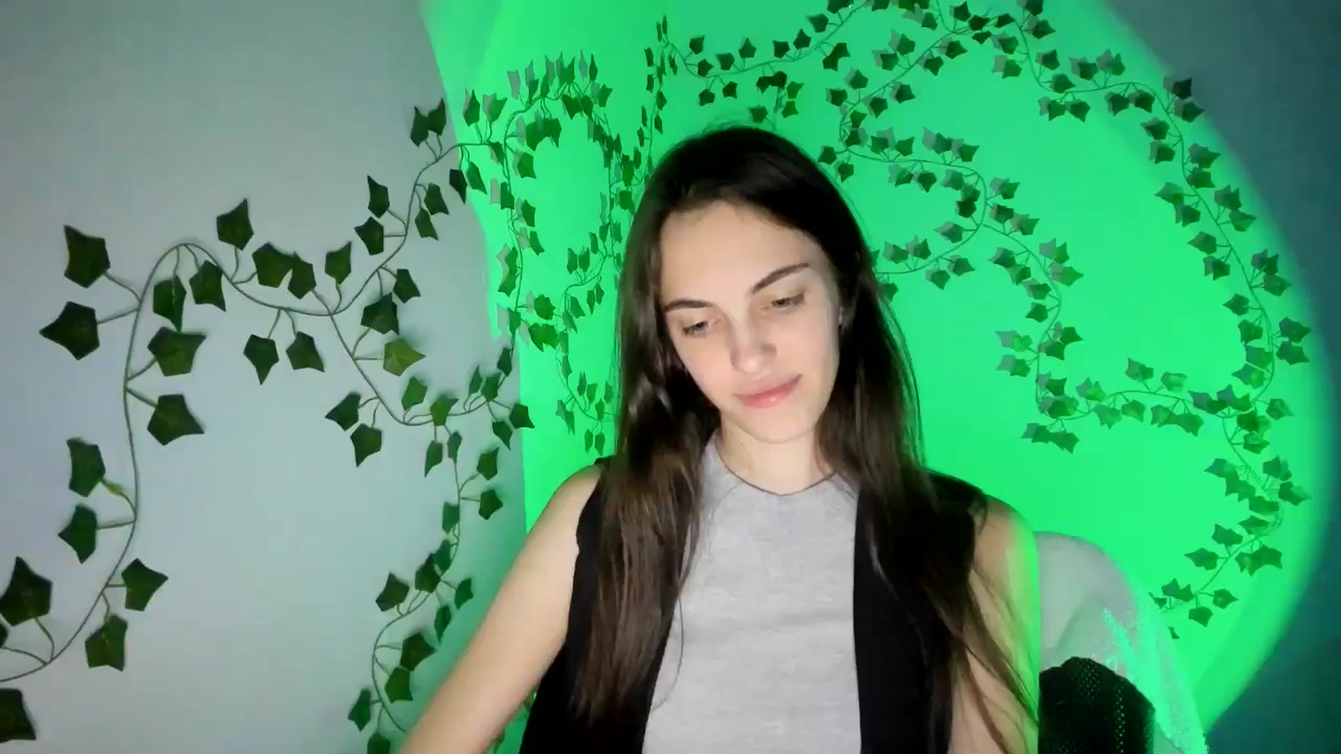 Gallery image thumbnail from Dashamoxy's myfreecams stream on, 03/05/2026, 21:15 image 9 of 20
