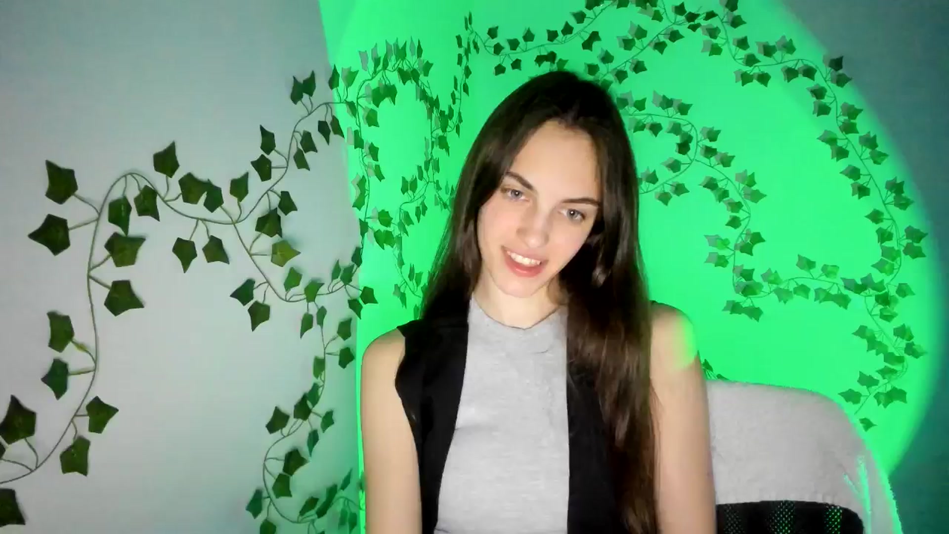 Gallery image thumbnail from Dashamoxy's myfreecams stream on, 03/05/2026, 21:15 image 4 of 20