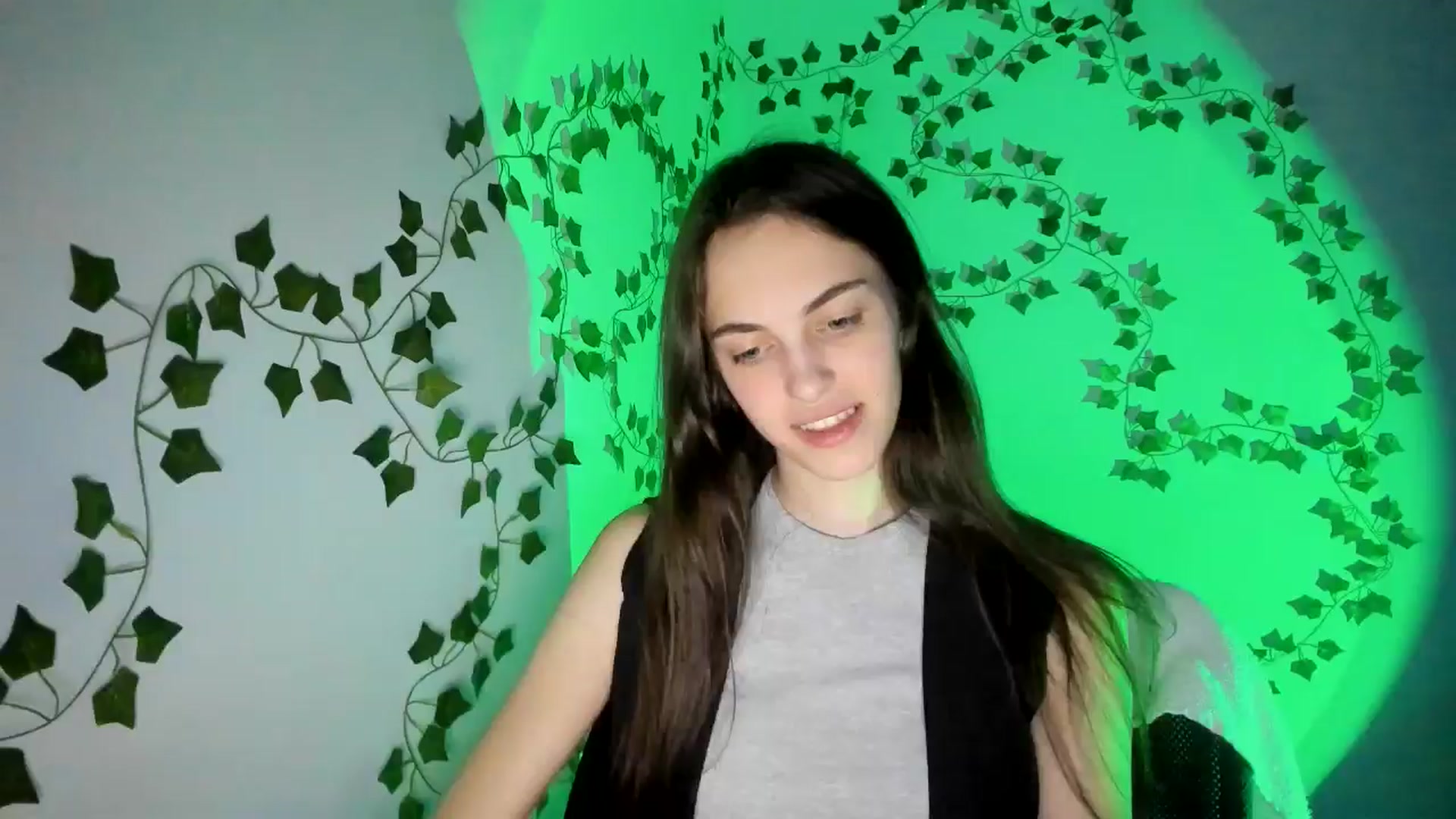 Gallery image thumbnail from Dashamoxy's myfreecams stream on, 03/05/2026, 21:15 image 8 of 20