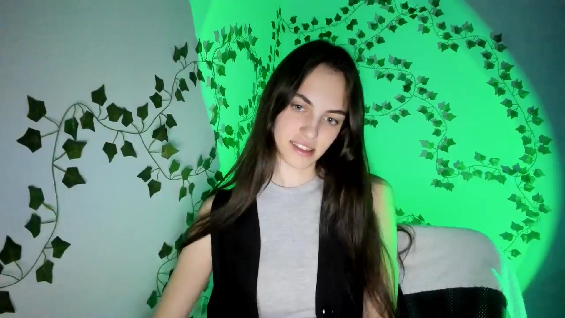 Gallery image thumbnail from Dashamoxy's myfreecams stream on, 03/05/2026, 21:15 image 17 of 20