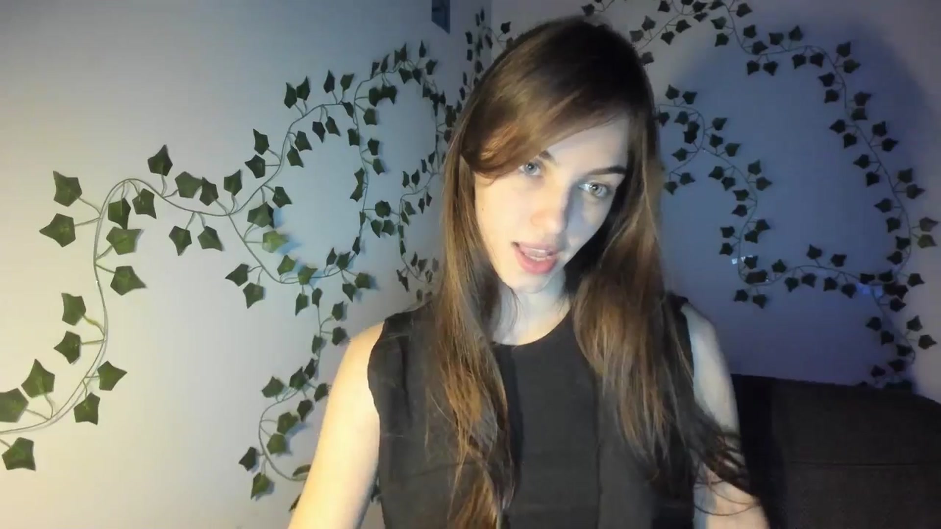 Gallery image thumbnail from Dashamoxy's myfreecams stream on, 03/09/2026, 17:27 image 12 of 20