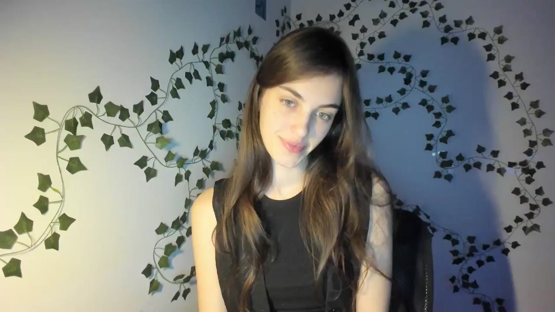 Gallery image thumbnail from Dashamoxy's myfreecams stream on, 03/09/2026, 17:27 image 1 of 20