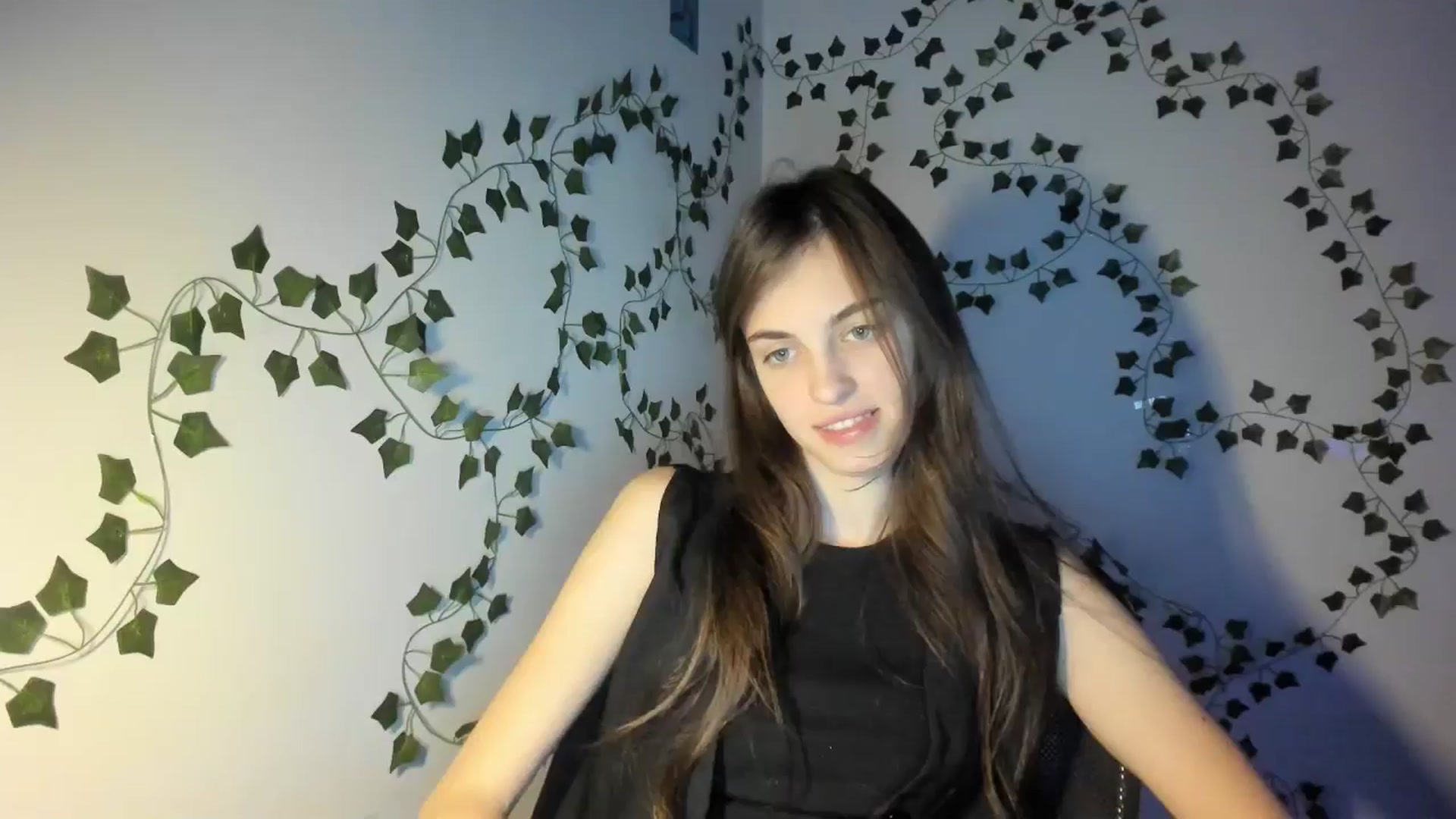 Gallery image thumbnail from Dashamoxy's myfreecams stream on, 03/09/2026, 17:27 image 4 of 20