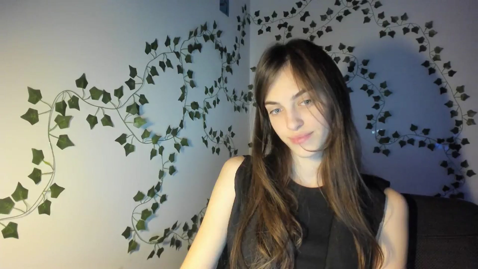 Gallery image thumbnail from Dashamoxy's myfreecams stream on, 03/09/2026, 17:27 image 13 of 20