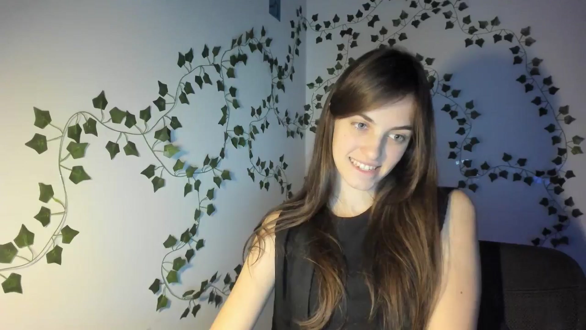 Gallery image thumbnail from Dashamoxy's myfreecams stream on, 03/09/2026, 17:27 image 16 of 20