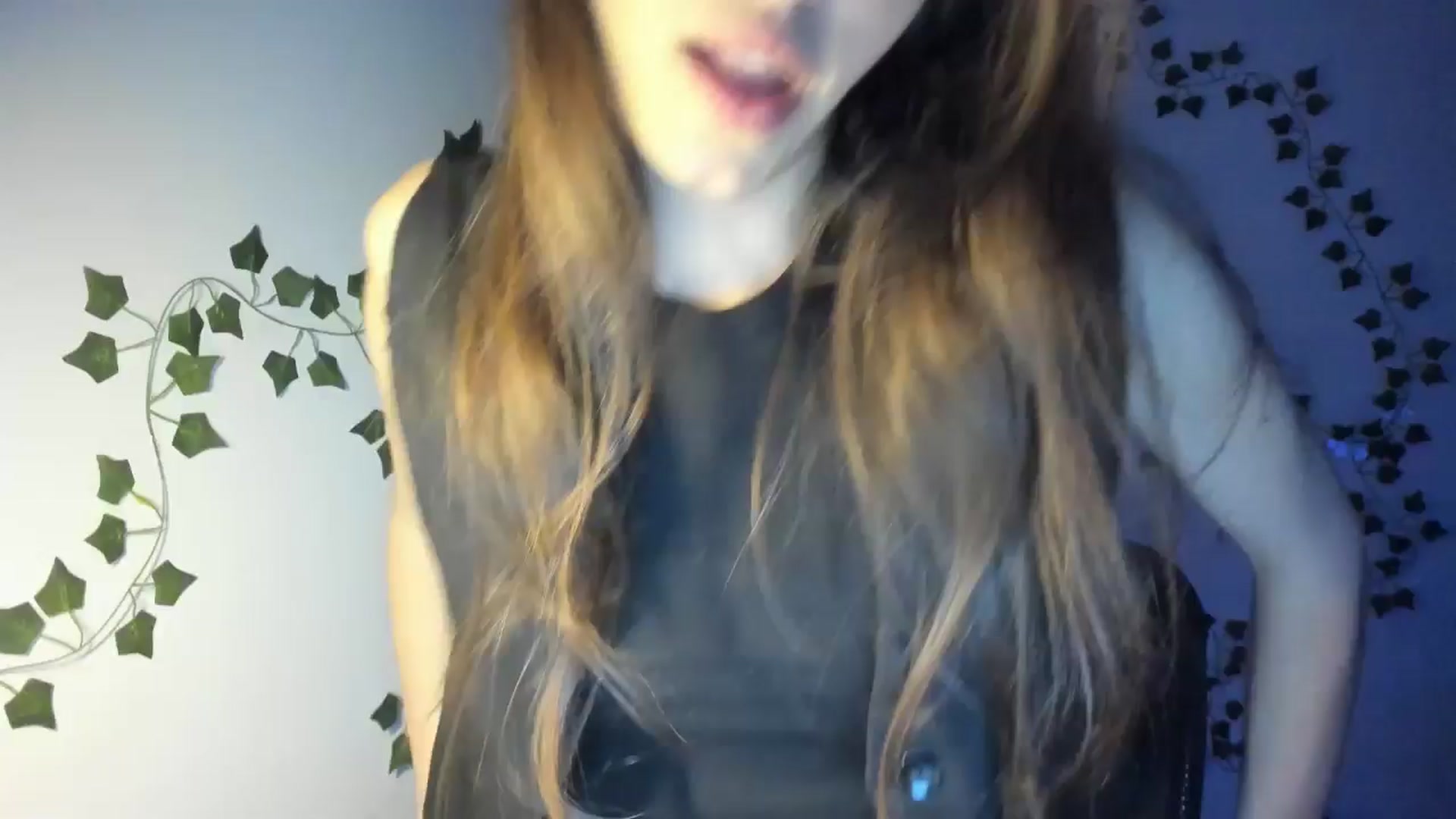 Gallery image thumbnail from Dashamoxy's myfreecams stream on, 03/09/2026, 17:27 image 5 of 20
