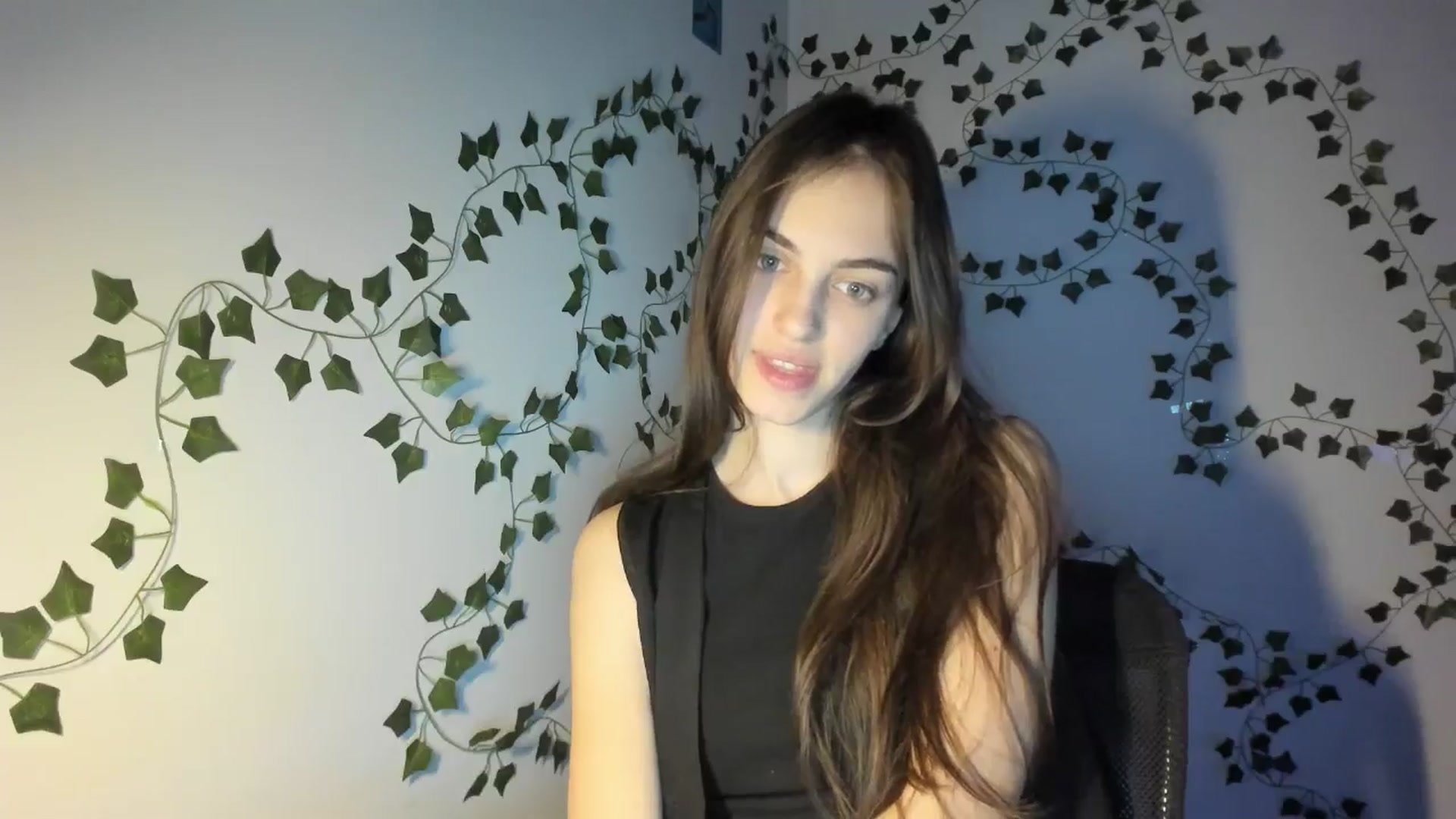 Gallery image thumbnail from Dashamoxy's myfreecams stream on, 03/09/2026, 18:28 image 13 of 20