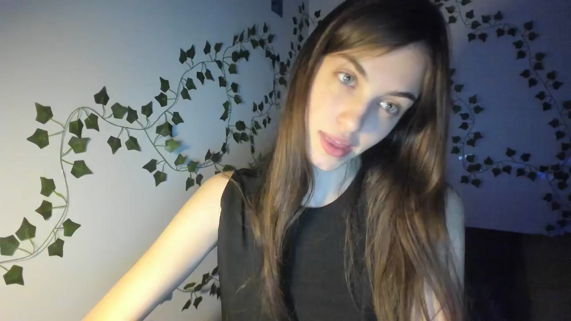 Gallery image thumbnail from Dashamoxy's myfreecams stream on, 03/09/2026, 18:28 image 2 of 20
