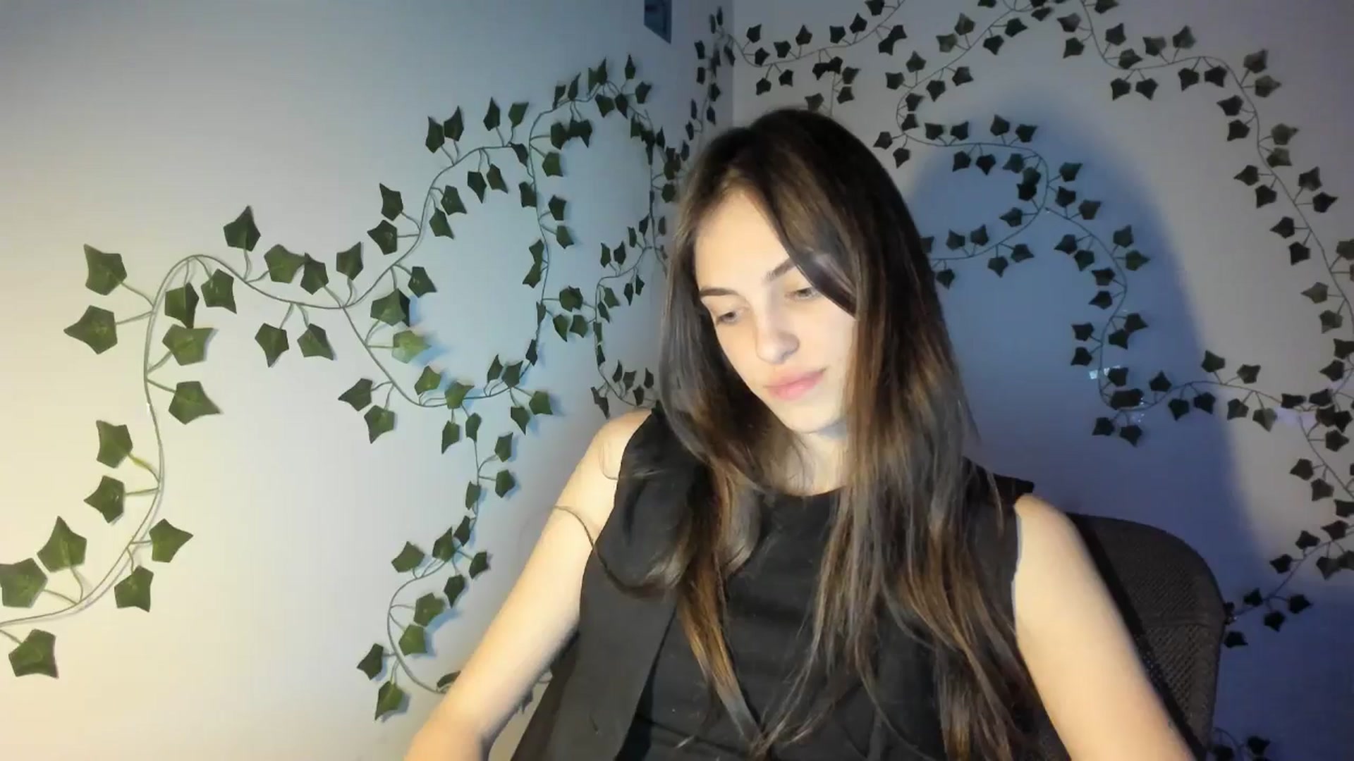 Gallery image thumbnail from Dashamoxy's myfreecams stream on, 03/09/2026, 18:28 image 19 of 20