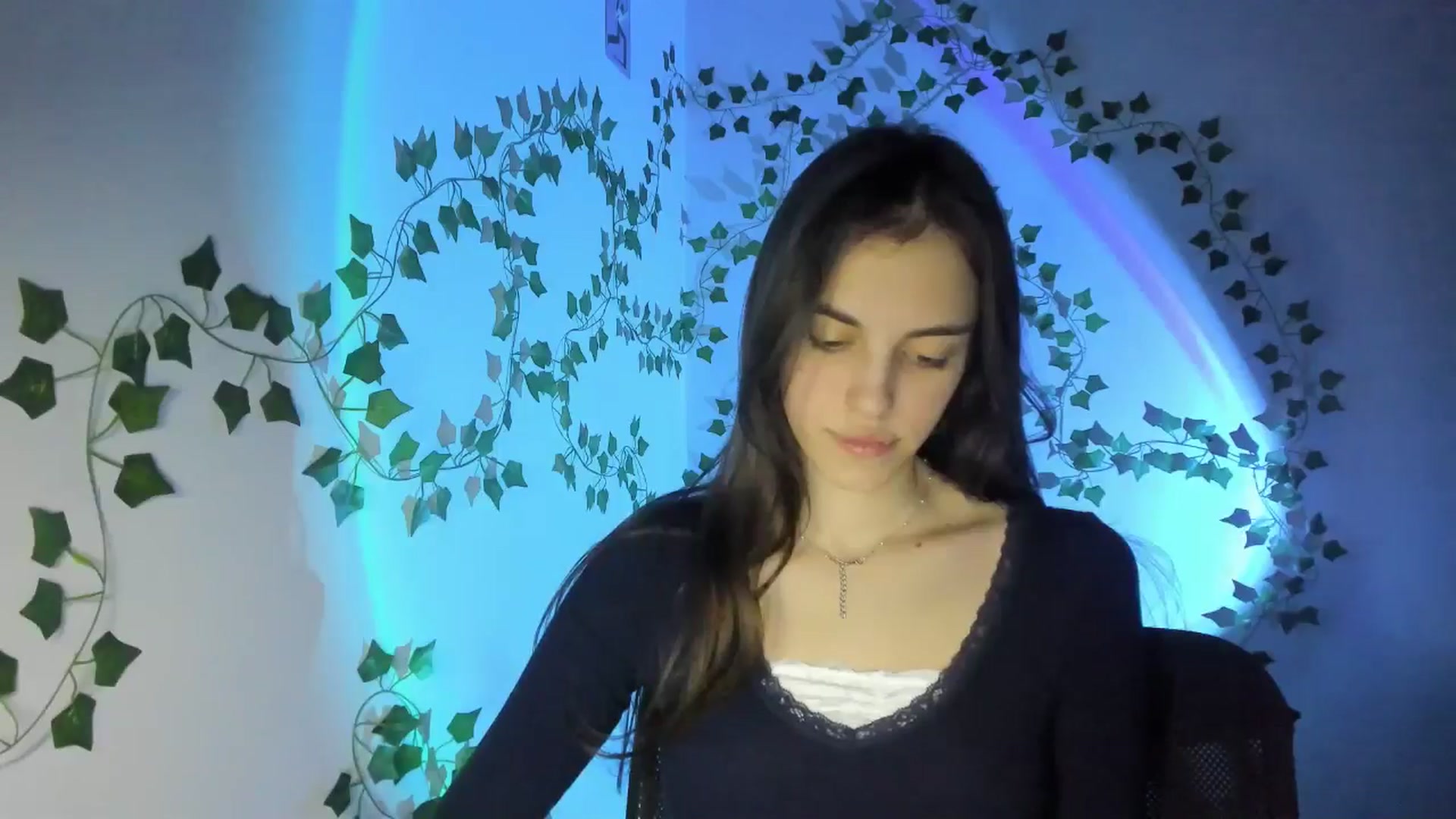 Gallery image thumbnail from Dashamoxy's myfreecams stream on, 03/11/2026, 17:49 image 11 of 20