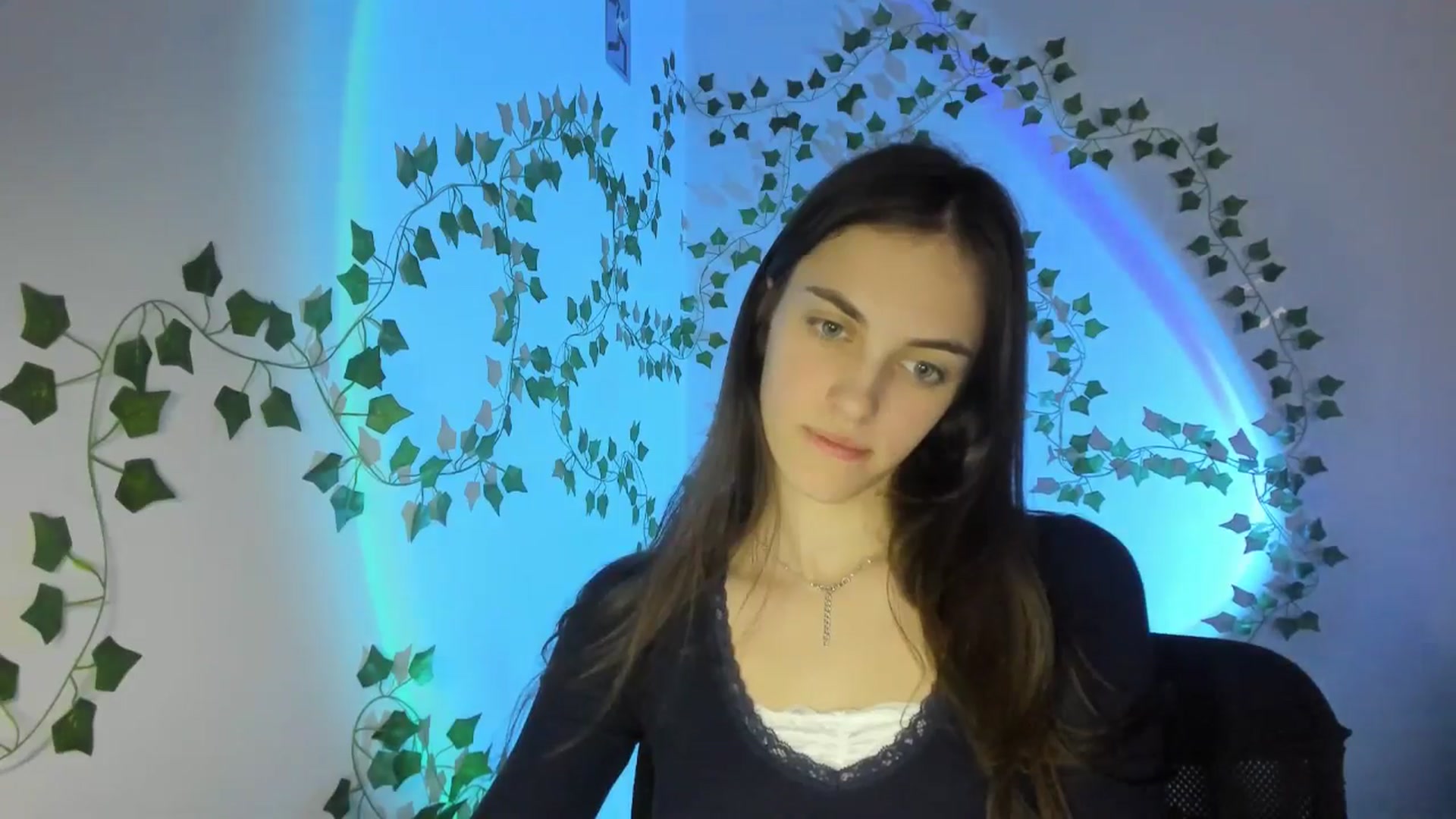 Gallery image thumbnail from Dashamoxy's myfreecams stream on, 03/11/2026, 18:31 image 8 of 20