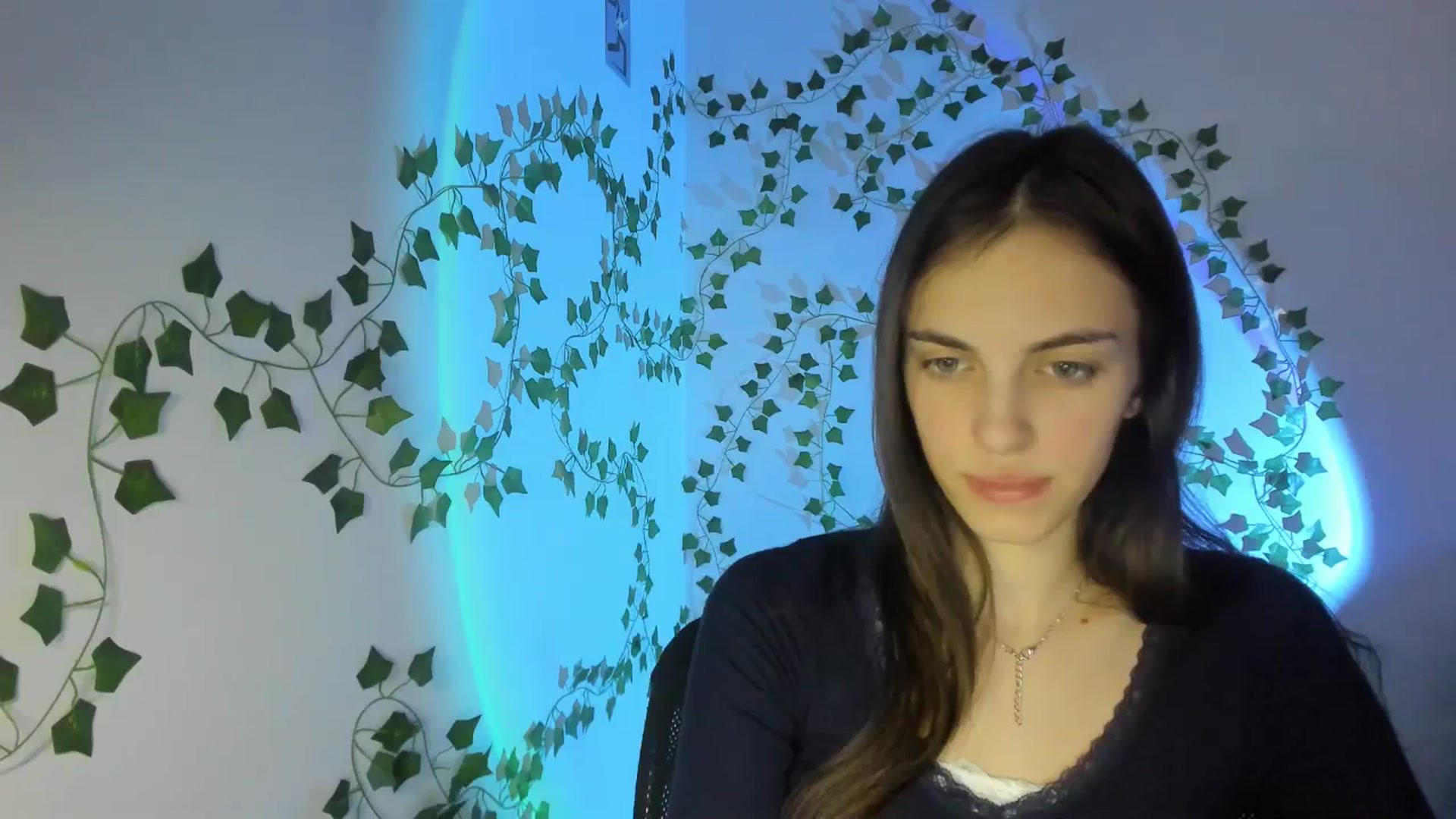 Gallery image thumbnail from Dashamoxy's myfreecams stream on, 03/11/2026, 18:31 image 17 of 20