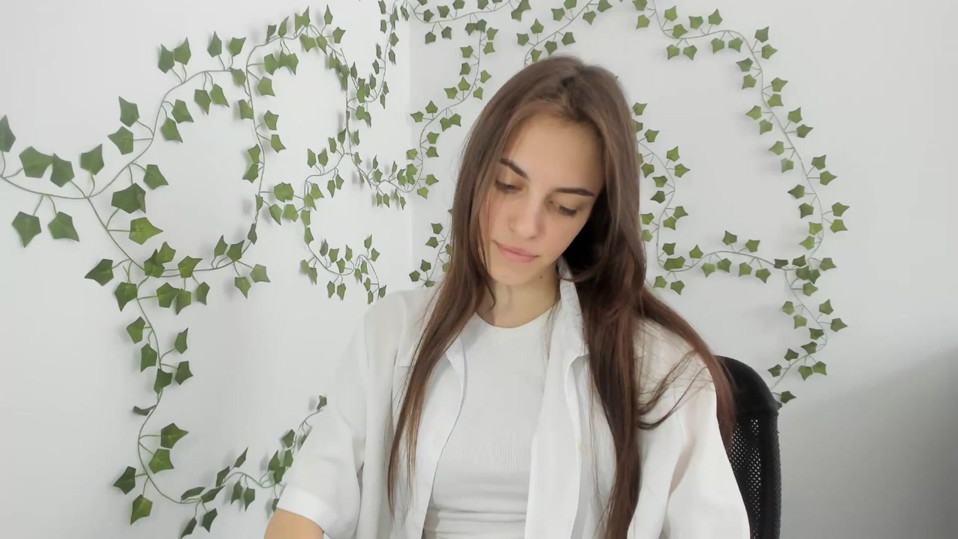 Gallery image thumbnail from Dashamoxy's myfreecams stream on, 03/12/2026, 12:36 image 20 of 20