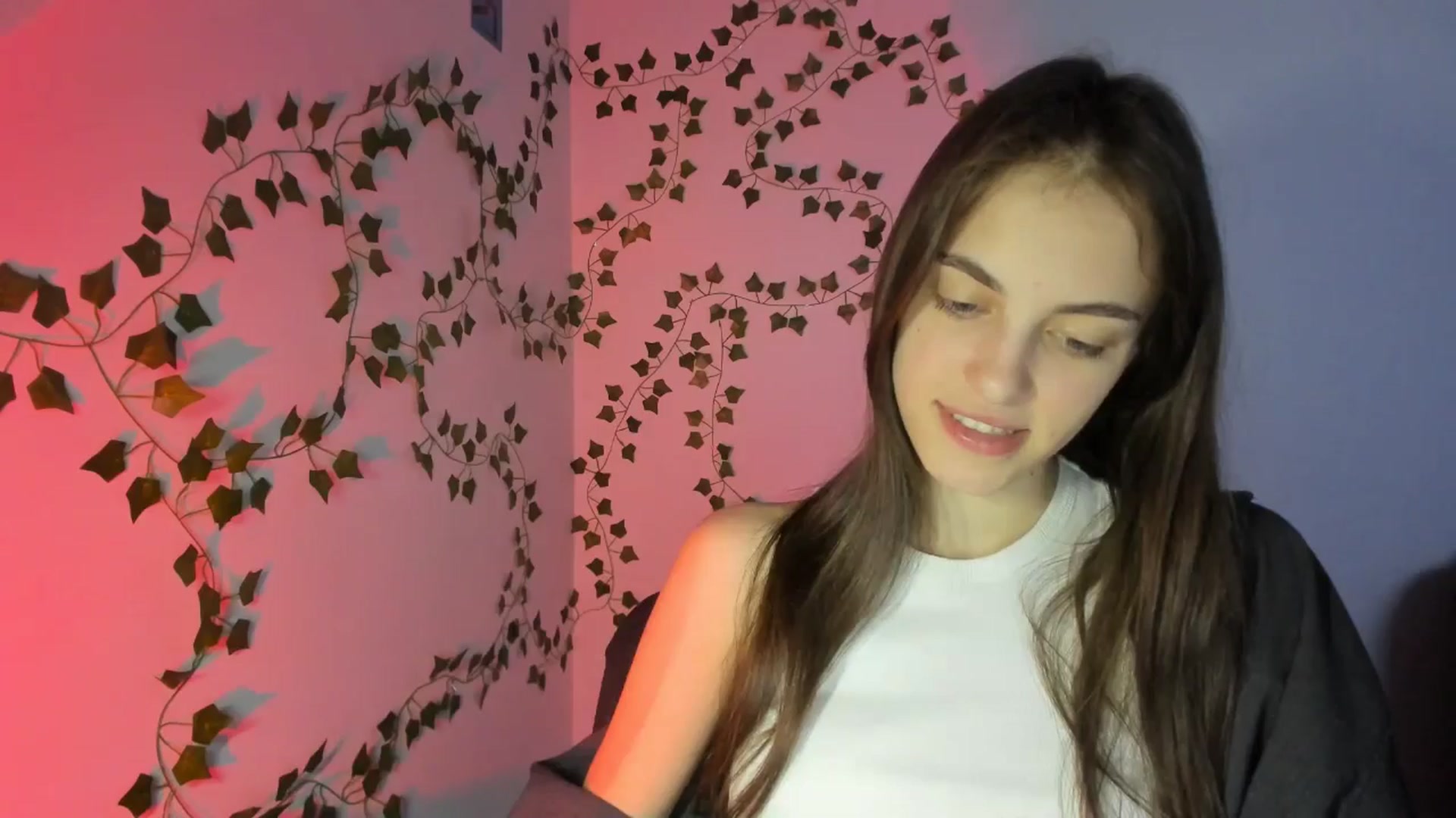 Gallery image thumbnail from Dashamoxy's myfreecams stream on, 03/13/2026, 19:46 image 12 of 20