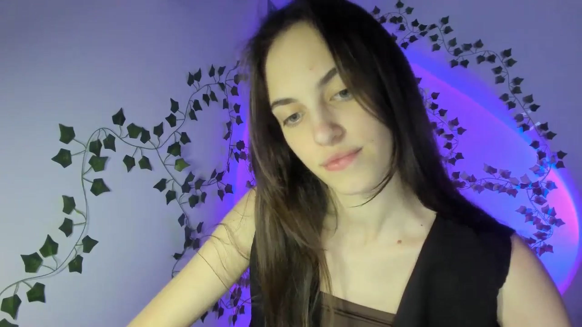 Gallery image thumbnail from Dashamoxy's myfreecams stream on, 03/18/2026, 19:46 image 2 of 20