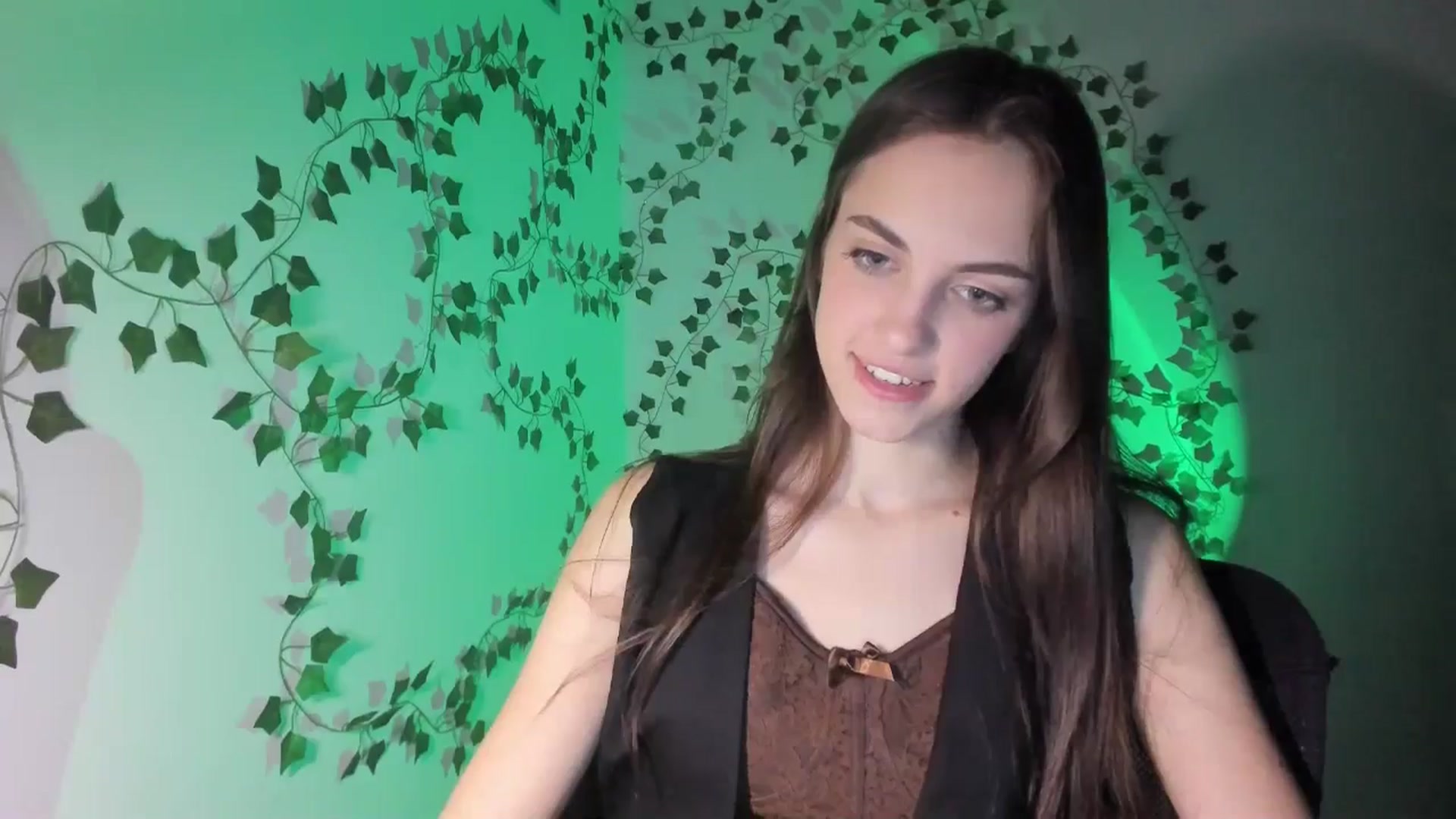 Gallery image thumbnail from Dashamoxy's myfreecams stream on, 03/20/2026, 19:39 image 15 of 20
