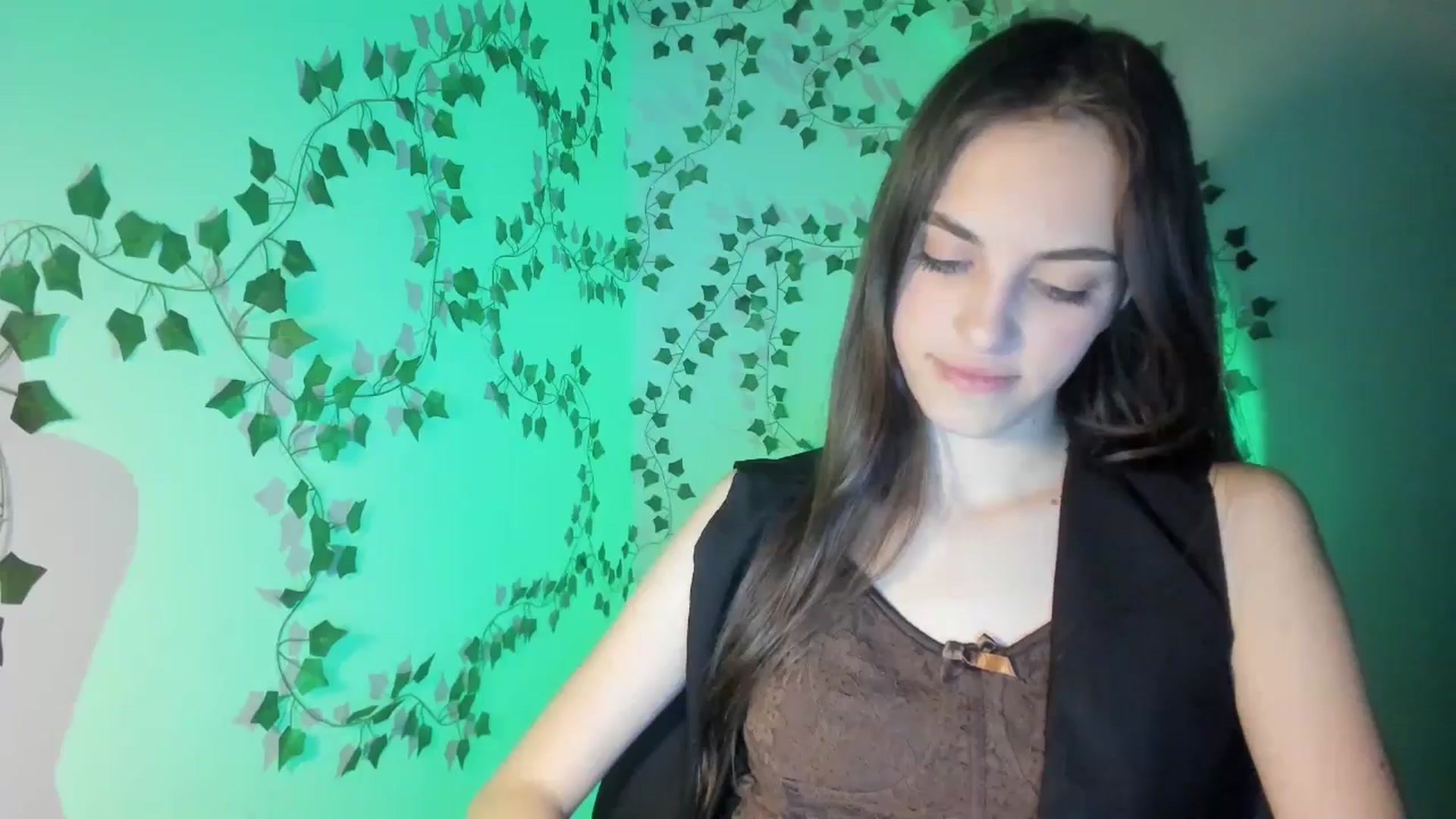Gallery image thumbnail from Dashamoxy's myfreecams stream on, 03/20/2026, 19:39 image 8 of 20