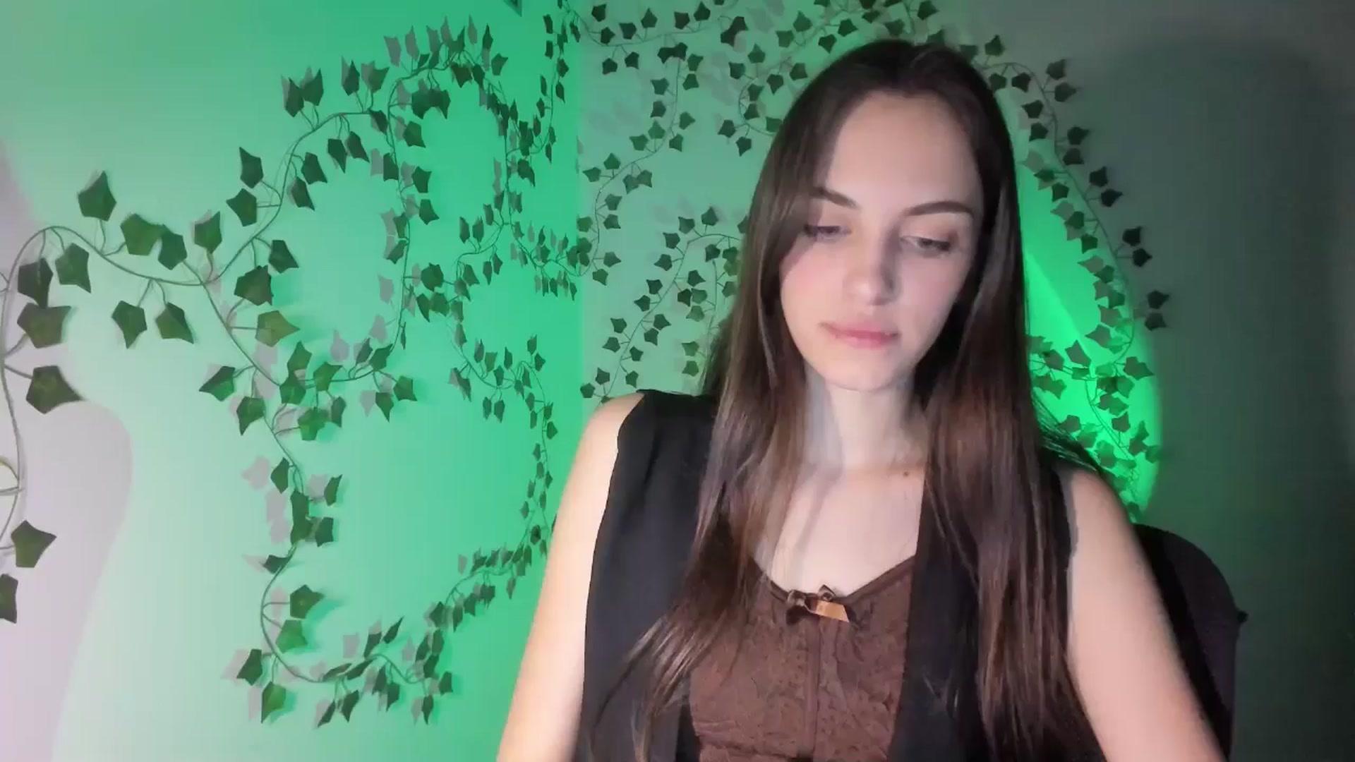Gallery image thumbnail from Dashamoxy's myfreecams stream on, 03/20/2026, 19:39 image 16 of 20