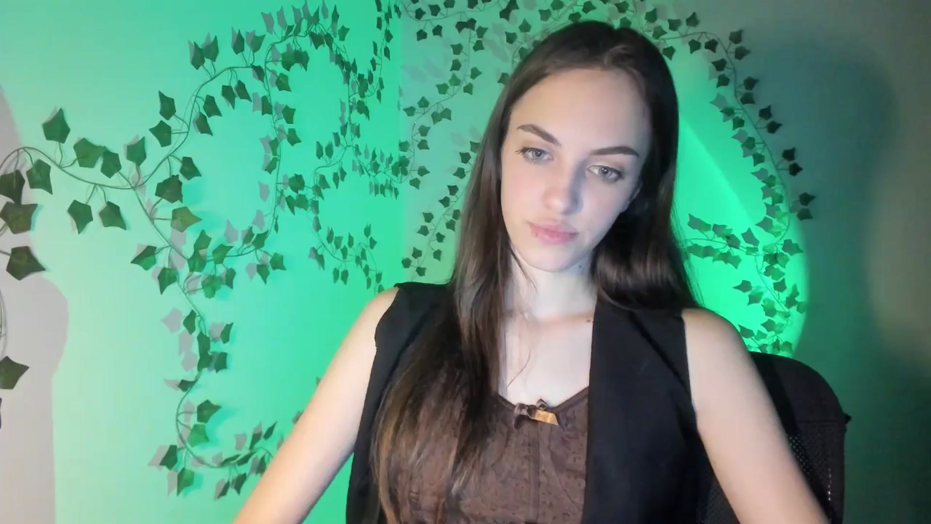 Gallery image thumbnail from Dashamoxy's myfreecams stream on, 03/20/2026, 19:39 image 10 of 20