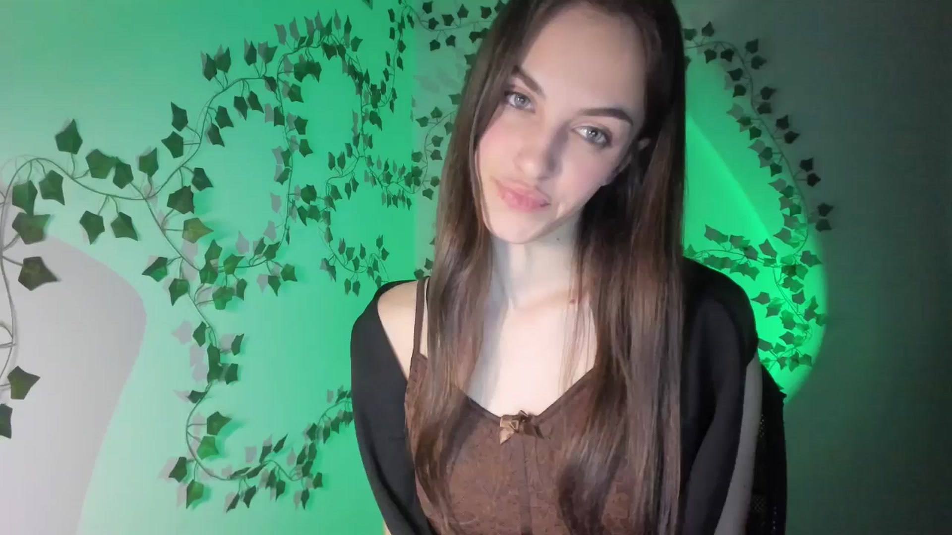 Gallery image thumbnail from Dashamoxy's myfreecams stream on, 03/20/2026, 19:39 image 19 of 20