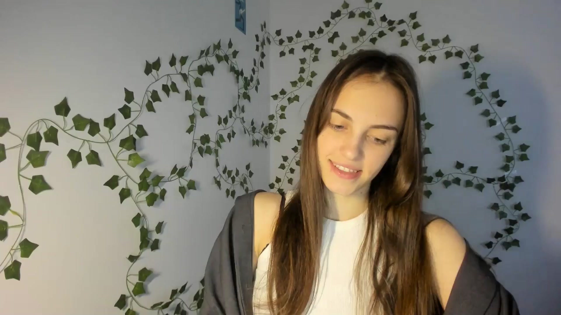 Gallery image thumbnail from Dashamoxy's myfreecams stream on, 03/21/2026, 16:12 image 18 of 20