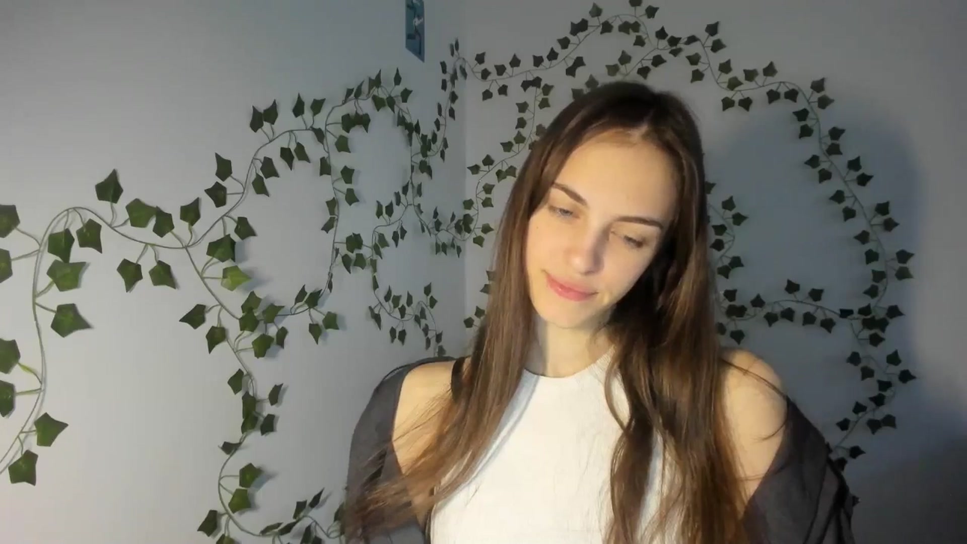 Gallery image thumbnail from Dashamoxy's myfreecams stream on, 03/21/2026, 16:12 image 15 of 20