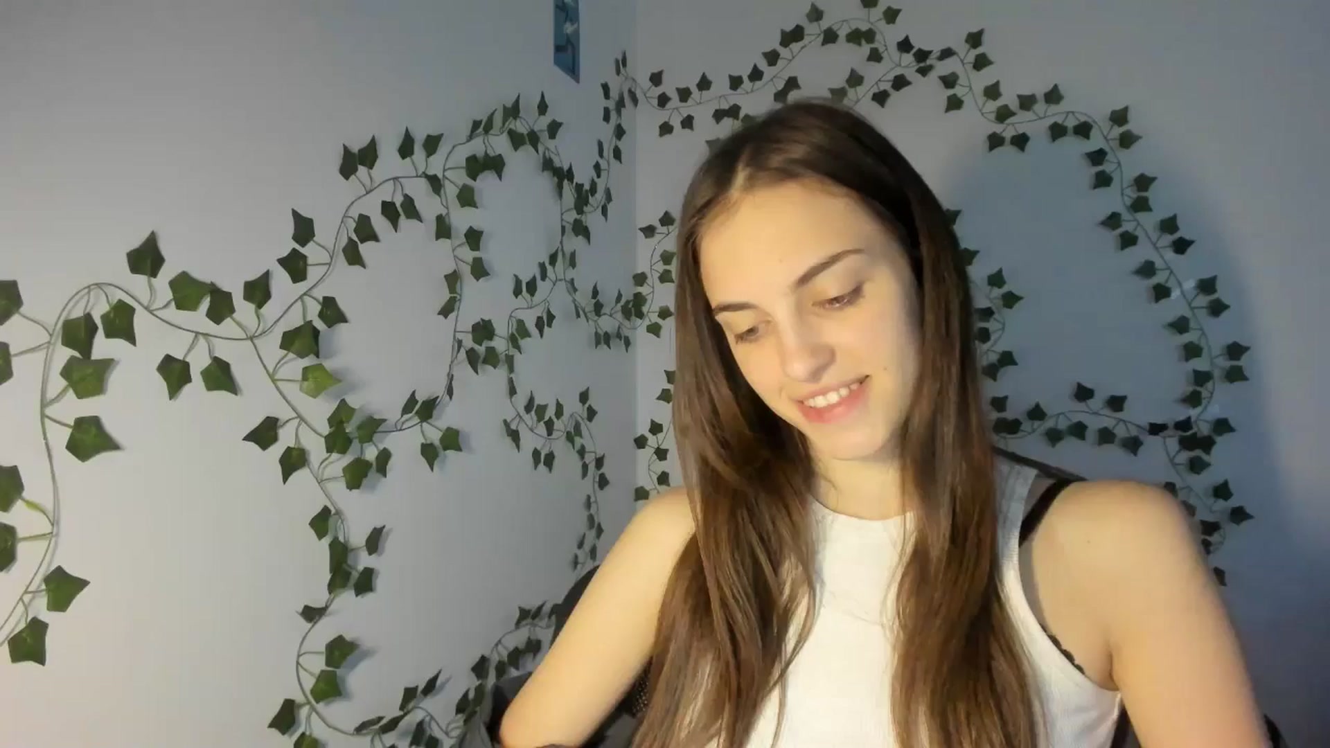 Gallery image thumbnail from Dashamoxy's myfreecams stream on, 03/21/2026, 16:12 image 20 of 20