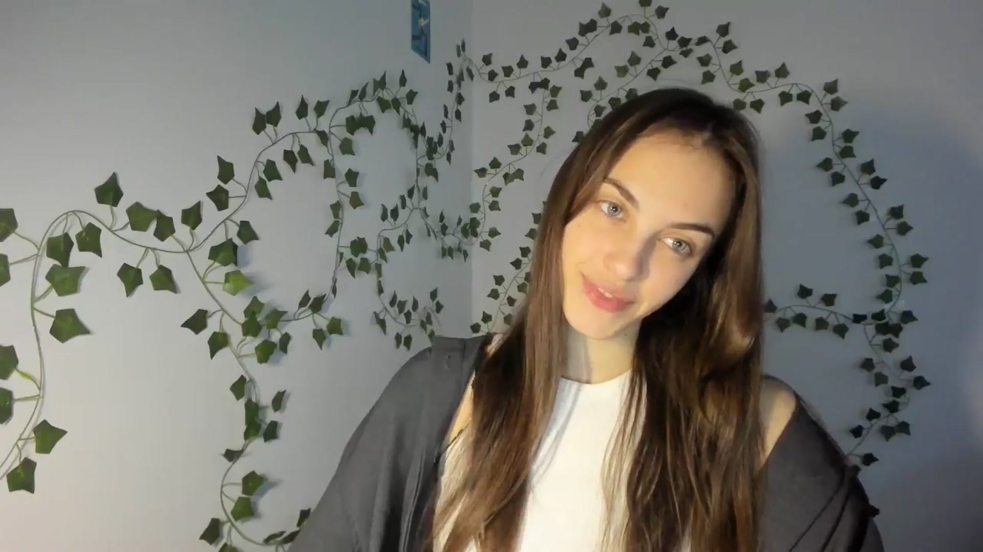 Gallery image thumbnail from Dashamoxy's myfreecams stream on, 03/21/2026, 16:12 image 17 of 20