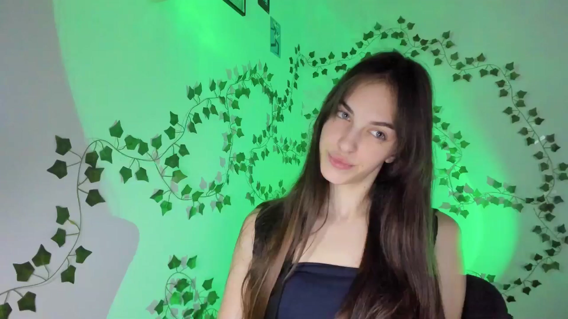 Gallery image thumbnail from Dashamoxy's myfreecams stream on, 03/23/2026, 16:51 image 14 of 20