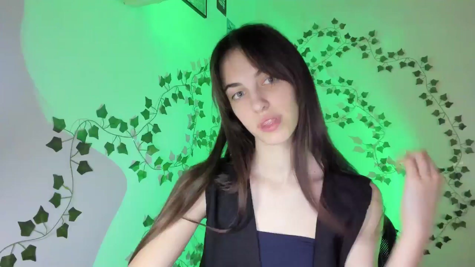 Gallery image thumbnail from Dashamoxy's myfreecams stream on, 03/23/2026, 16:51 image 2 of 20