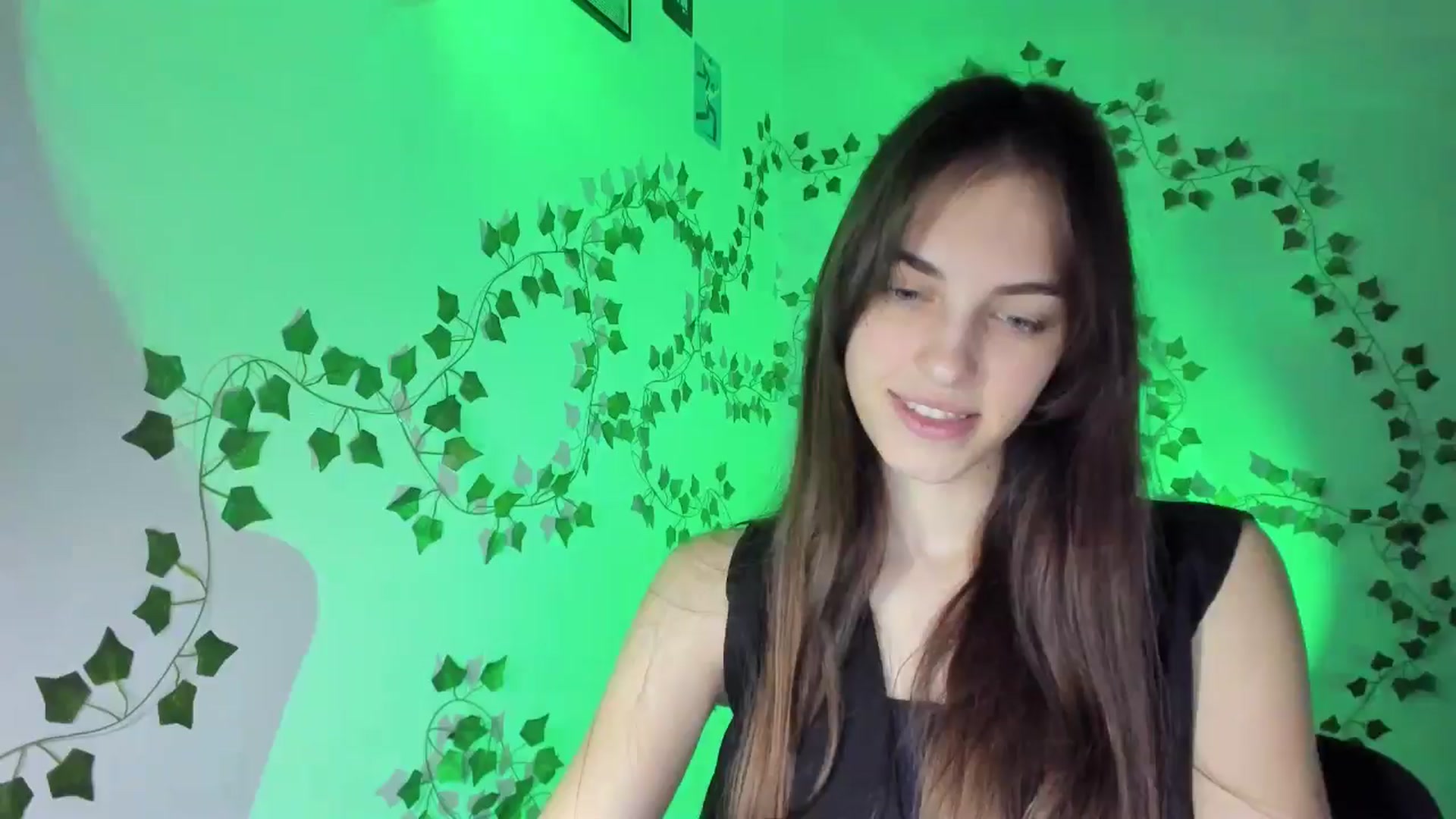 Gallery image thumbnail from Dashamoxy's myfreecams stream on, 03/23/2026, 16:51 image 8 of 20