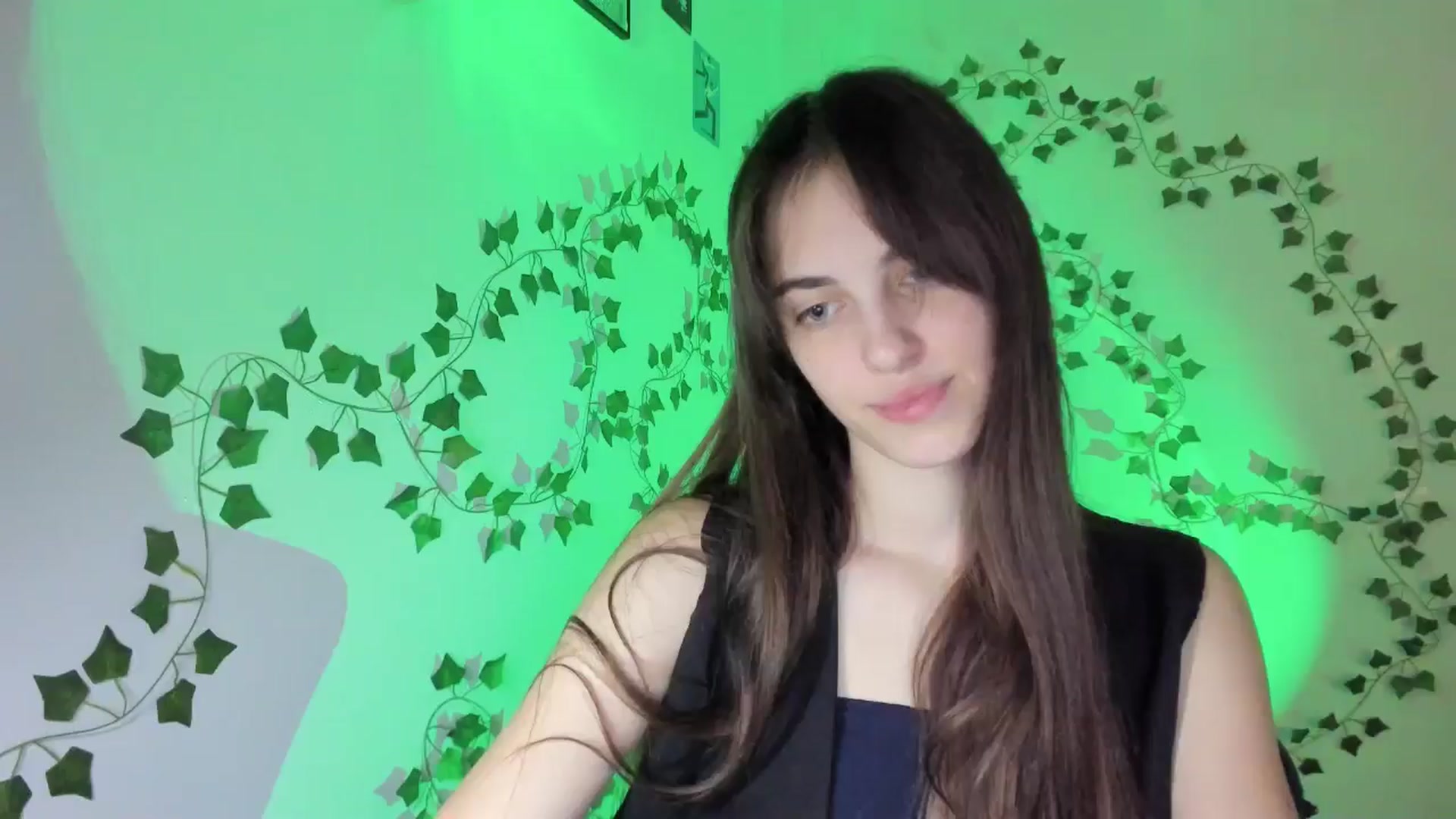Gallery image thumbnail from Dashamoxy's myfreecams stream on, 03/23/2026, 16:51 image 10 of 20