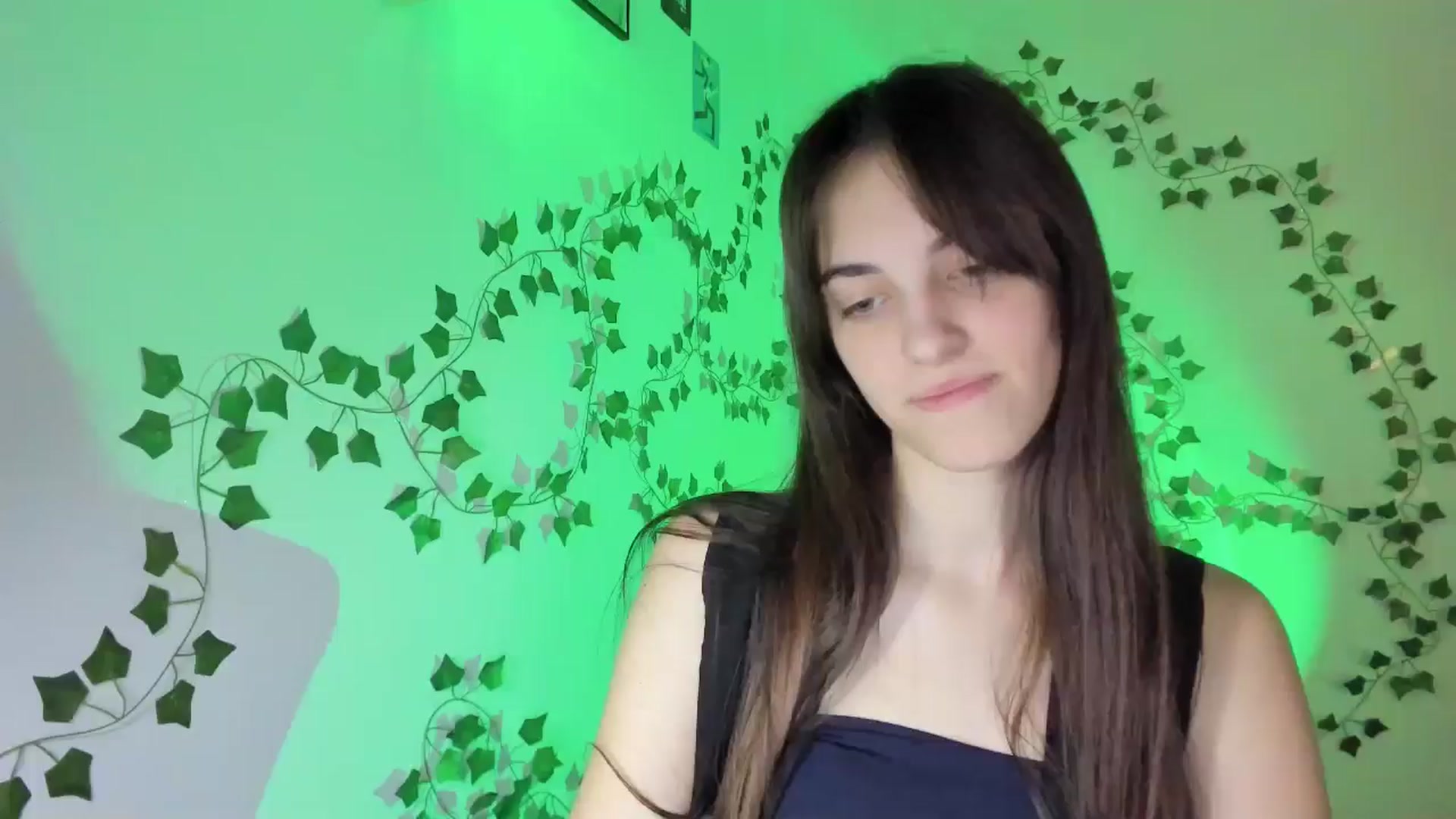 Gallery image thumbnail from Dashamoxy's myfreecams stream on, 03/23/2026, 16:51 image 17 of 20