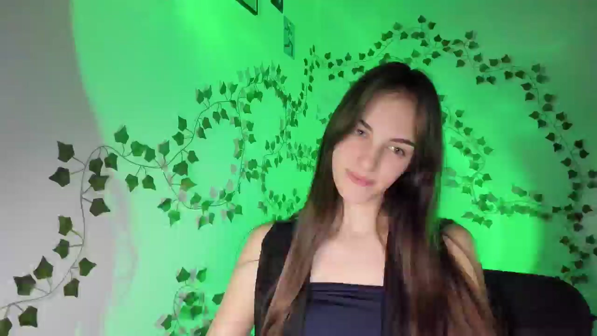 Gallery image thumbnail from Dashamoxy's myfreecams stream on, 03/23/2026, 17:42 image 2 of 20