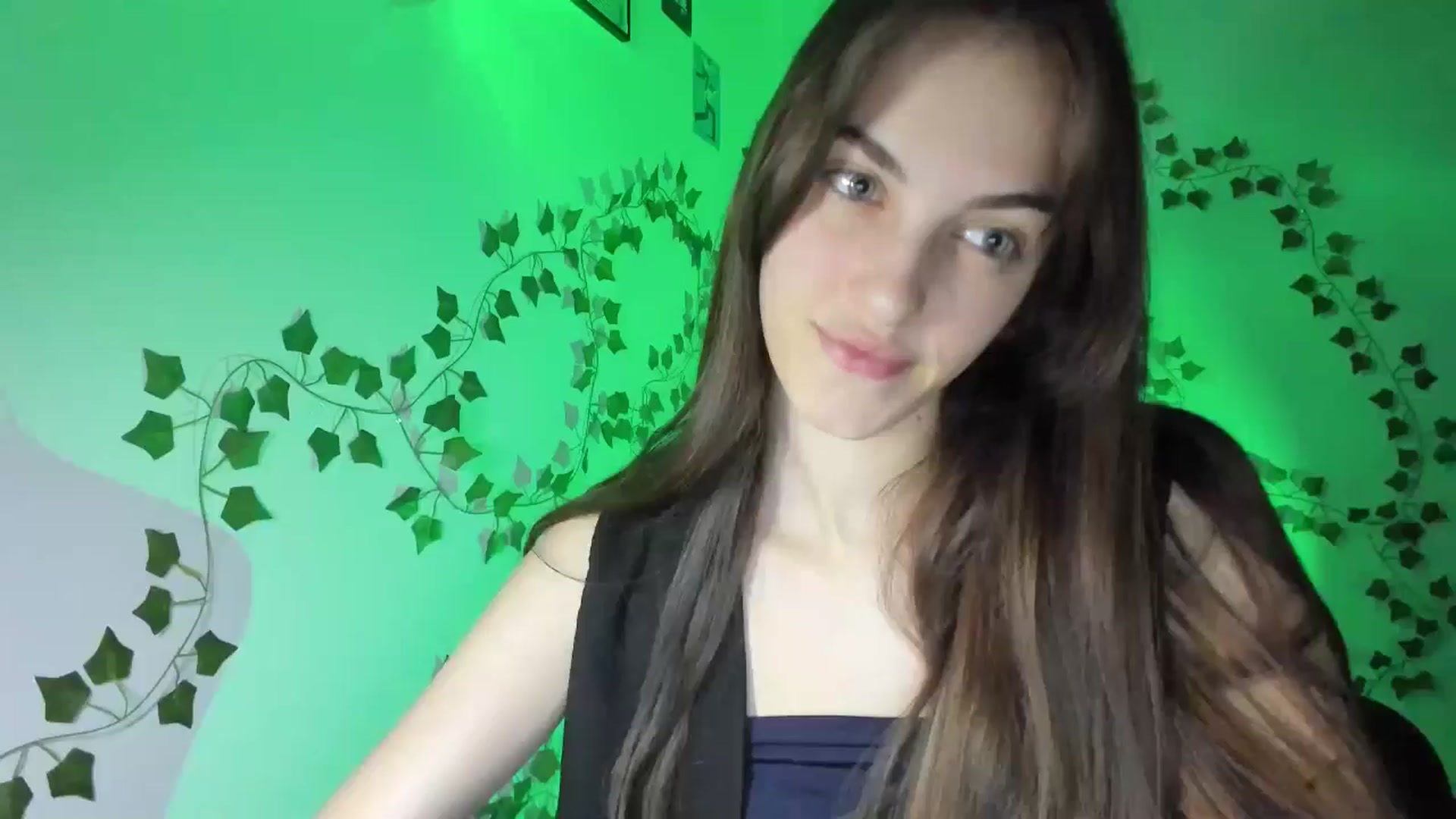Gallery image thumbnail from Dashamoxy's myfreecams stream on, 03/23/2026, 17:42 image 20 of 20