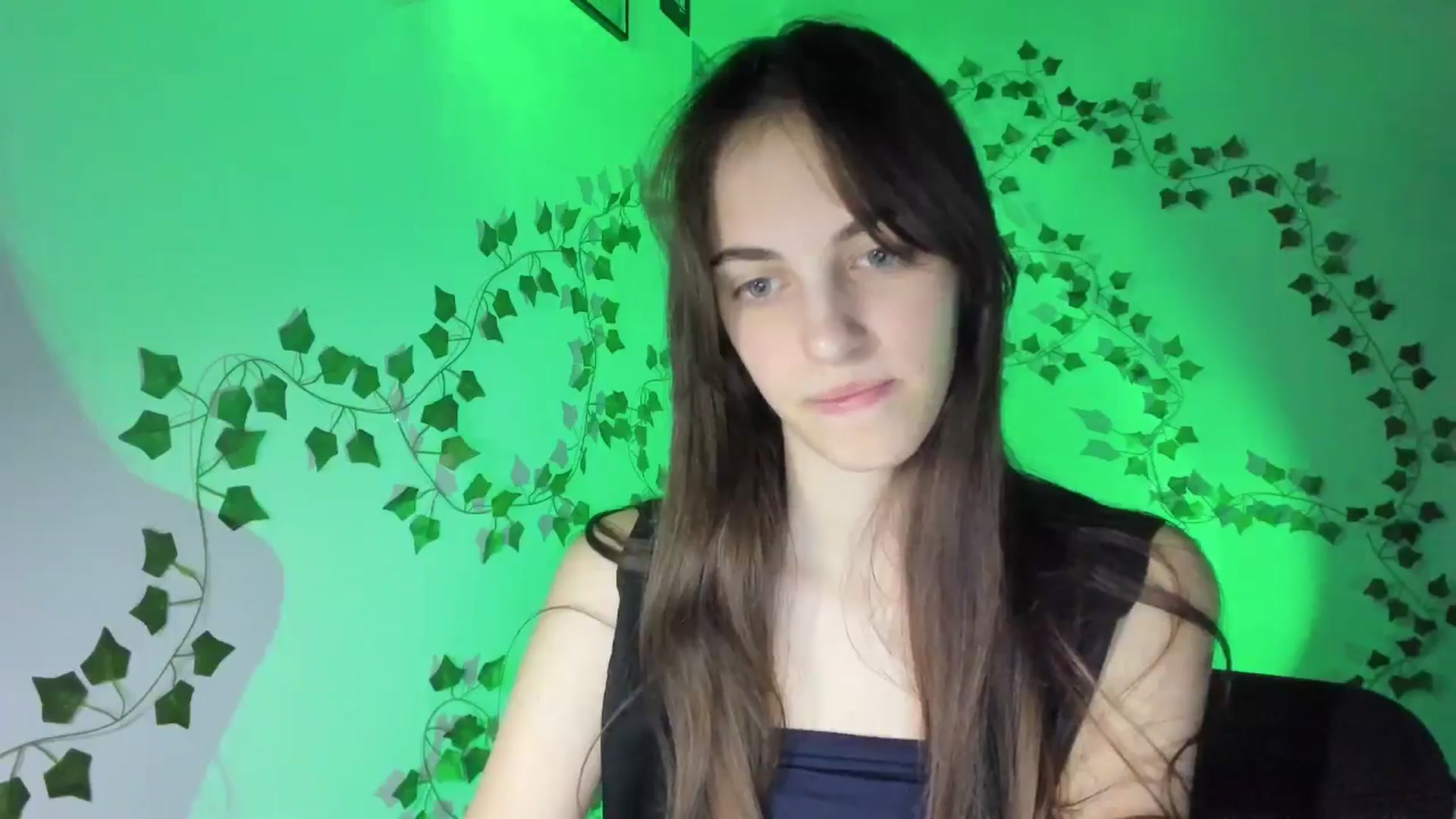 Gallery image thumbnail from Dashamoxy's myfreecams stream on, 03/23/2026, 17:42 image 9 of 20