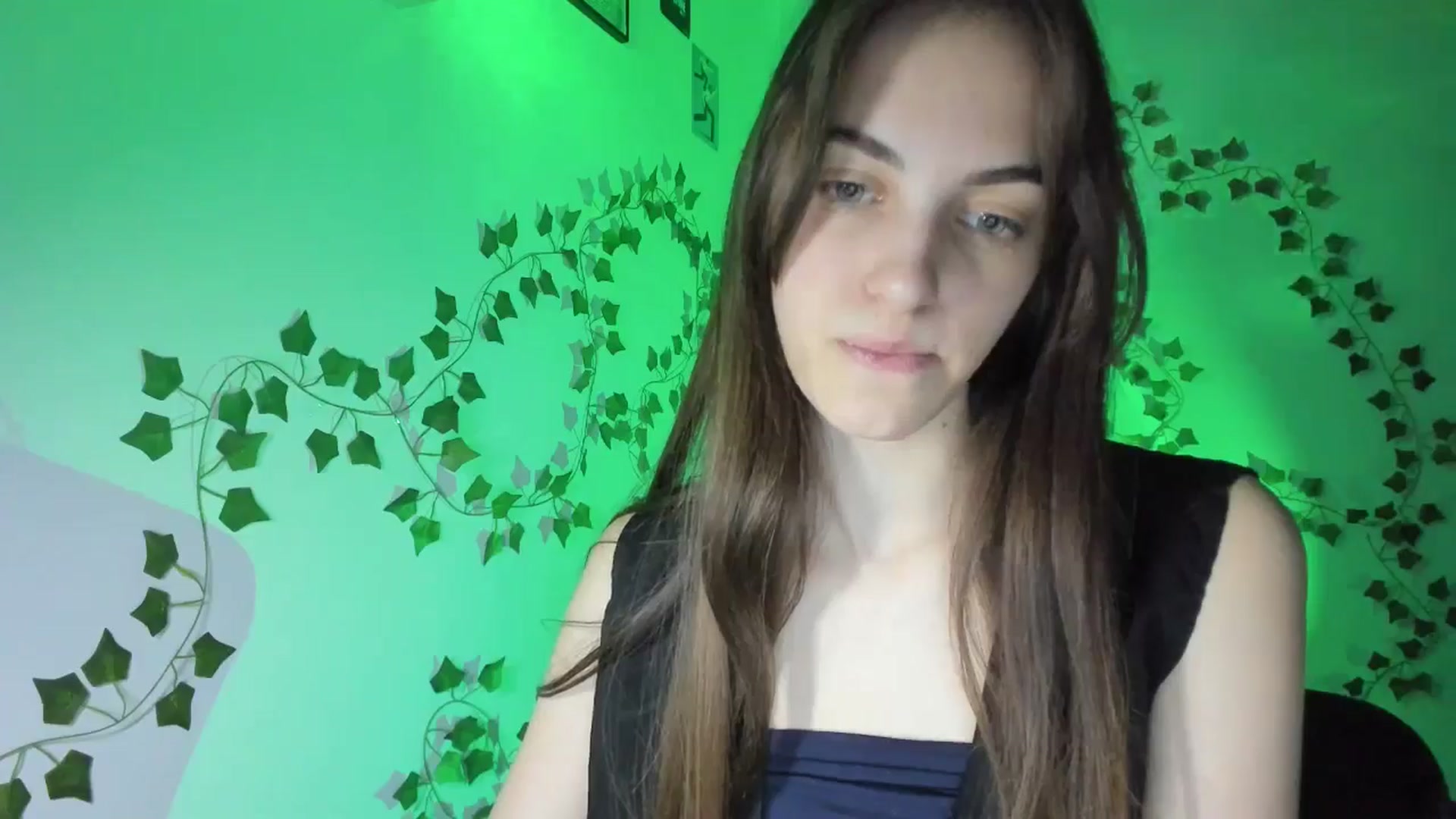 Gallery image thumbnail from Dashamoxy's myfreecams stream on, 03/23/2026, 17:42 image 18 of 20