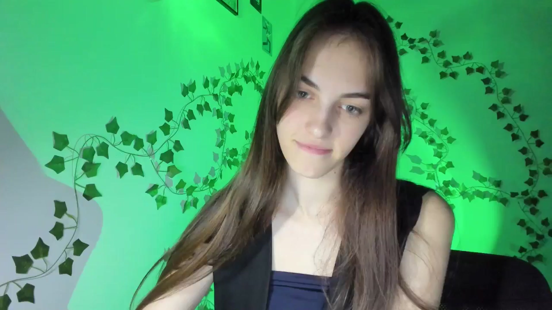 Gallery image thumbnail from Dashamoxy's myfreecams stream on, 03/23/2026, 17:42 image 11 of 20