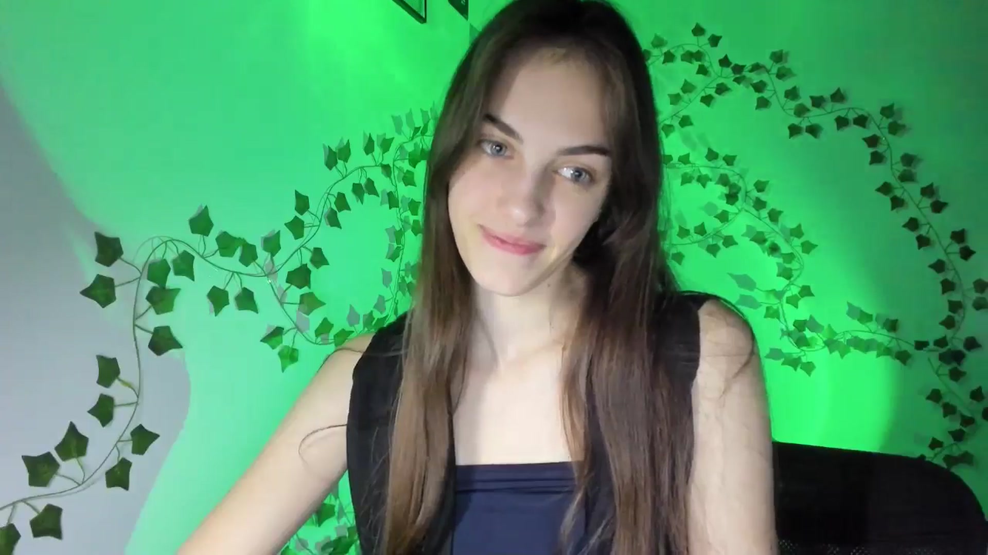 Gallery image thumbnail from Dashamoxy's myfreecams stream on, 03/23/2026, 17:42 image 3 of 20