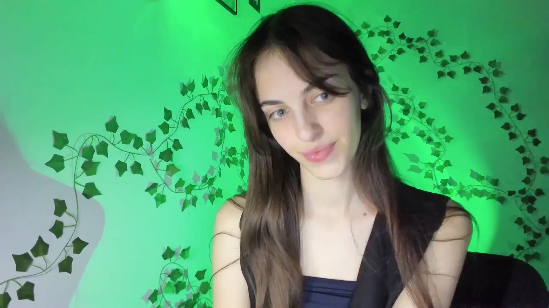 Gallery image thumbnail from Dashamoxy's myfreecams stream on, 03/23/2026, 17:42 image 8 of 20