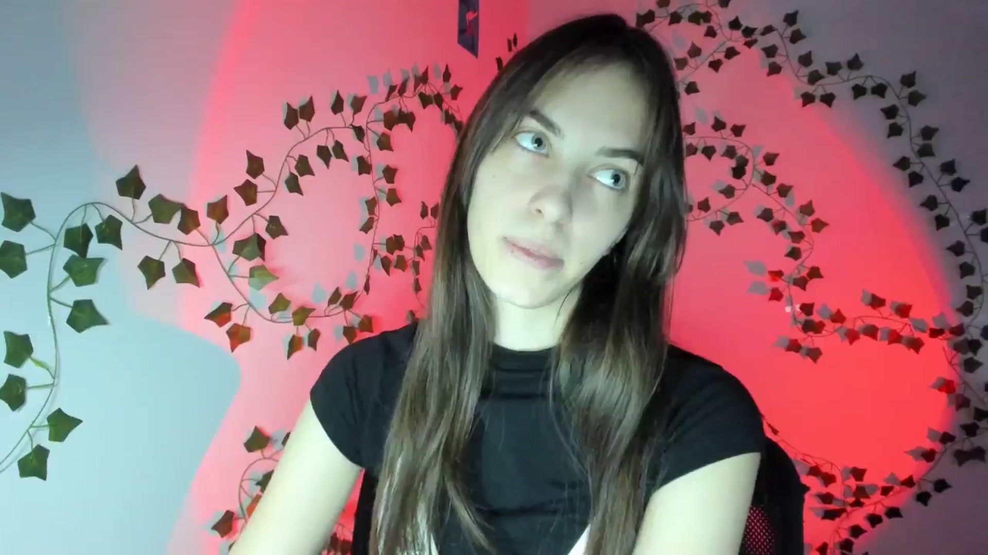 Gallery image thumbnail from Dashamoxy's myfreecams stream on, 03/24/2026, 17:31 image 9 of 20