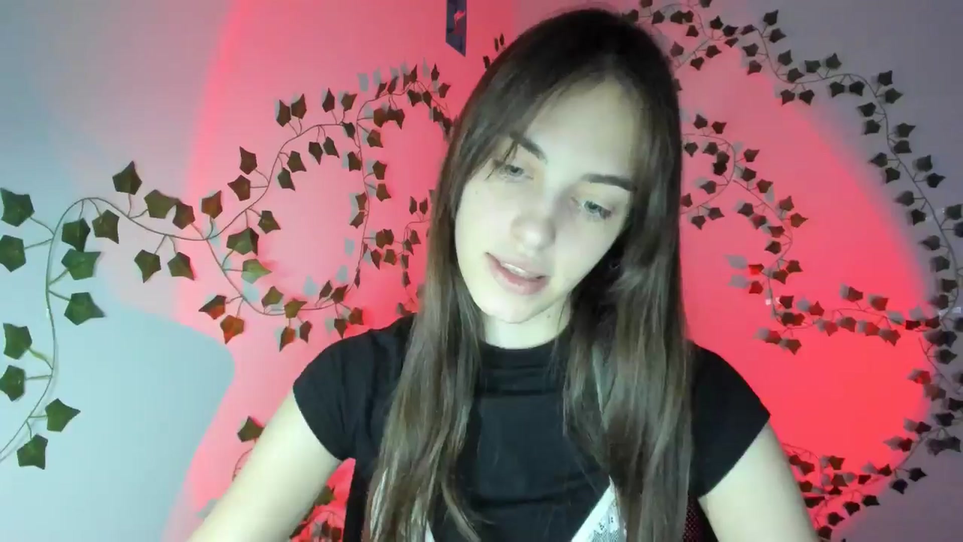 Gallery image thumbnail from Dashamoxy's myfreecams stream on, 03/24/2026, 17:31 image 10 of 20