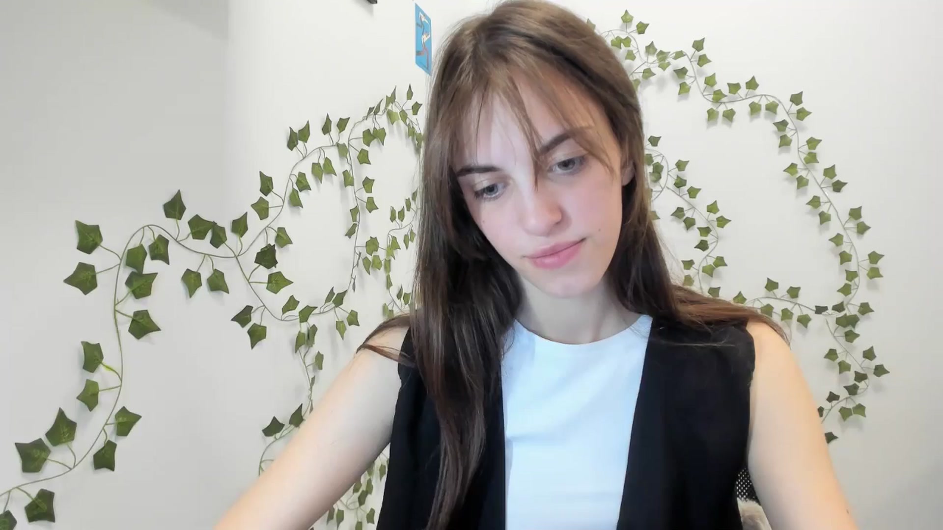 Gallery image thumbnail from Dashamoxy's myfreecams stream on, 03/25/2026, 15:59 image 18 of 20