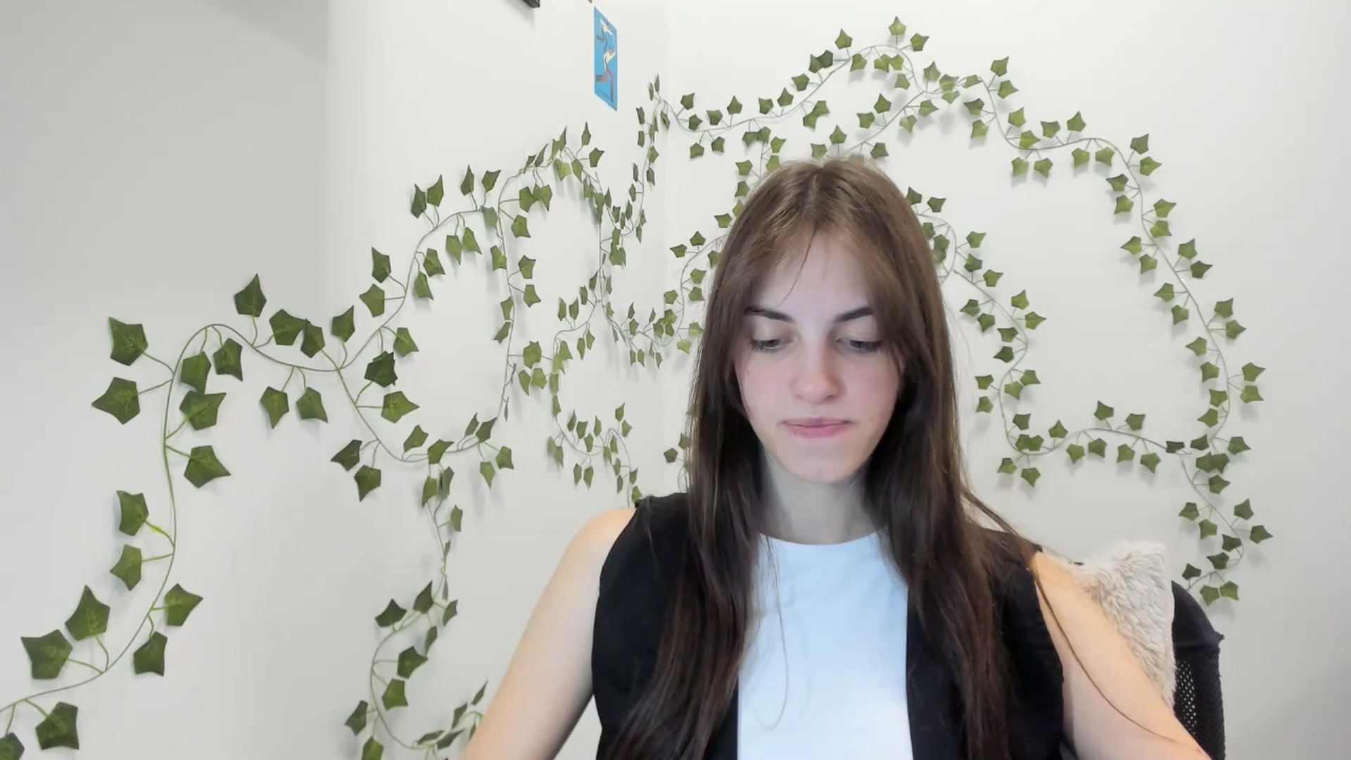 Gallery image thumbnail from Dashamoxy's myfreecams stream on, 03/25/2026, 15:59 image 11 of 20