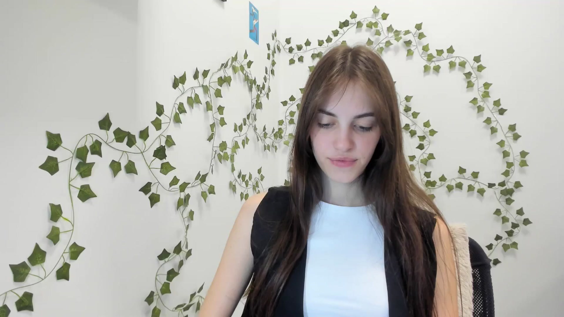 Gallery image thumbnail from Dashamoxy's myfreecams stream on, 03/25/2026, 15:59 image 13 of 20