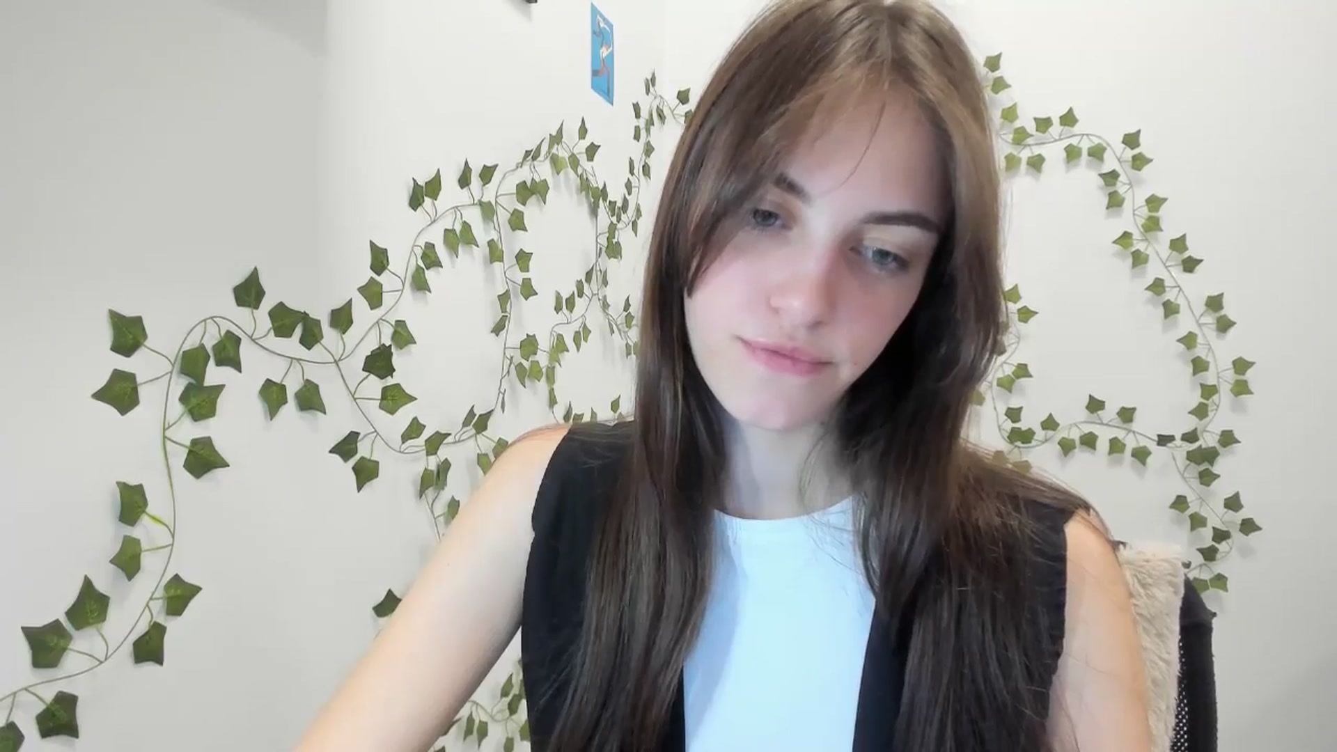 Gallery image thumbnail from Dashamoxy's myfreecams stream on, 03/25/2026, 15:59 image 14 of 20
