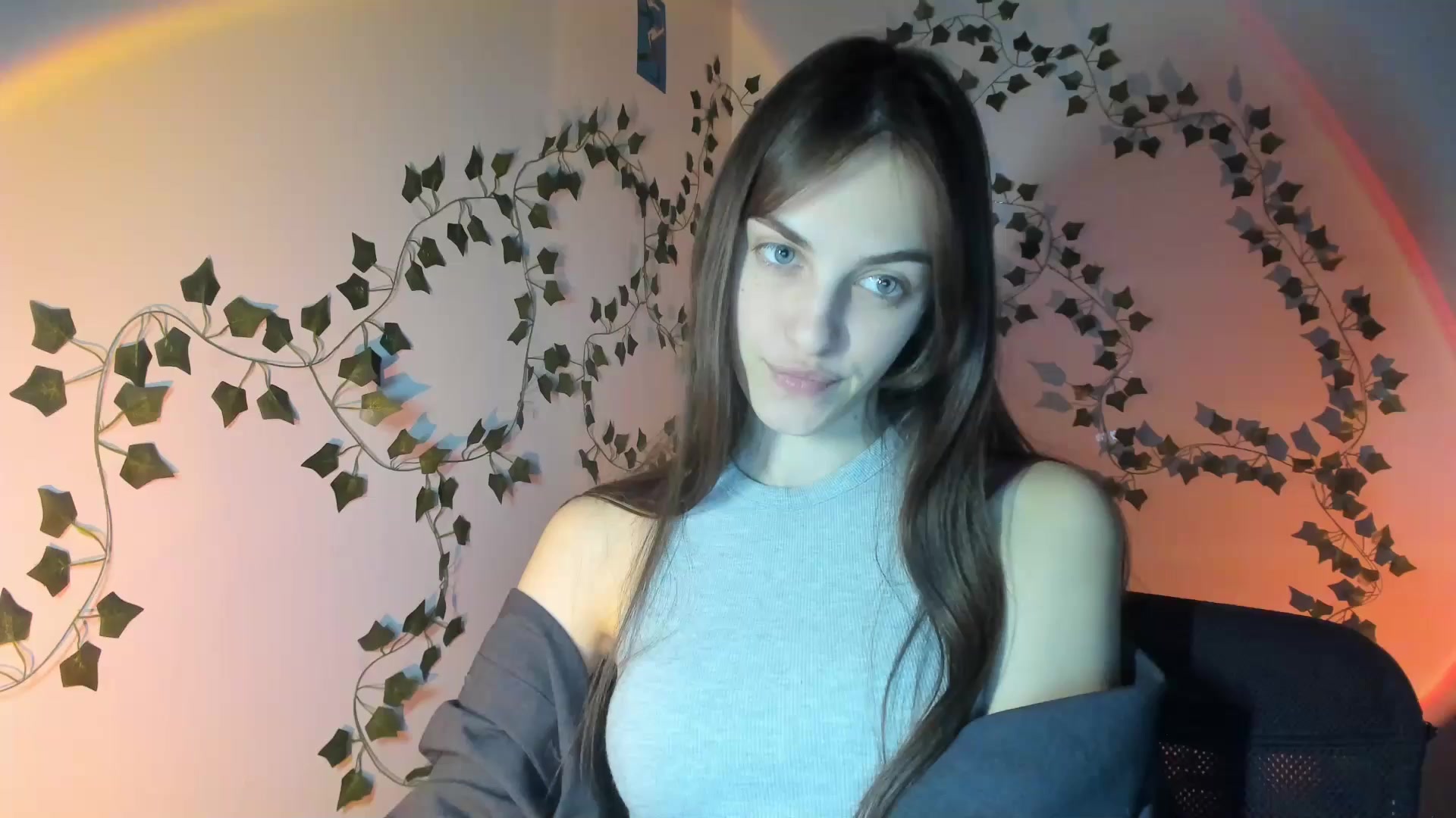 Gallery image thumbnail from Dashamoxy's myfreecams stream on, 03/26/2026, 18:44 image 11 of 20