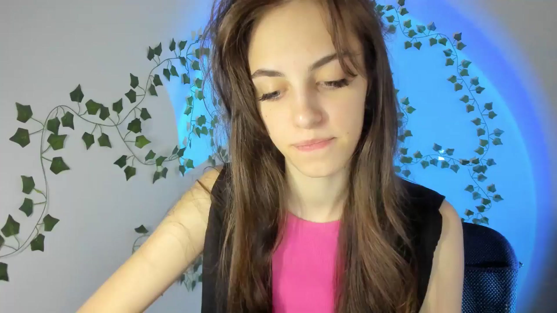Gallery image thumbnail from Dashamoxy's myfreecams stream on, 03/27/2026, 15:55 image 16 of 20